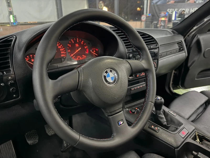 BMW 318 is, снимка 12 - Автомобили и джипове - 53215024