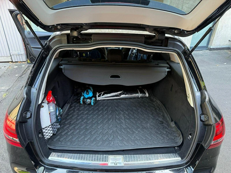 Mercedes-Benz C 220, снимка 16 - Автомобили и джипове - 53269502