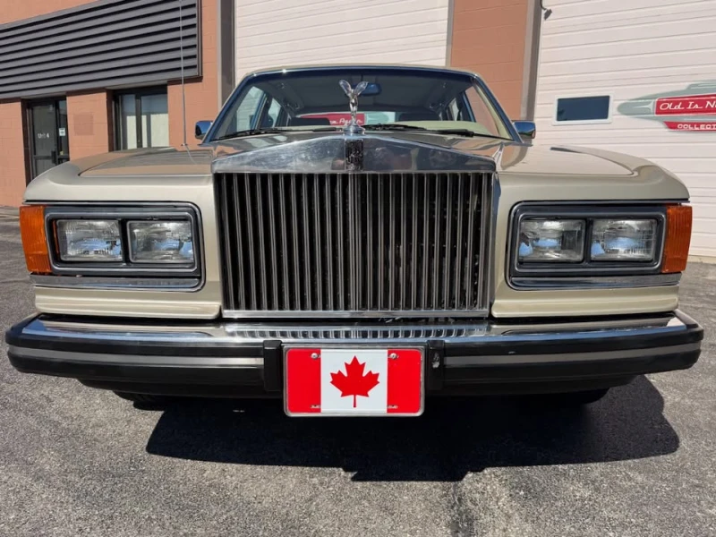 Rolls-Royce Silver Spur С РЕГИСТРАЦИЯ & АВТО КРЕДИТ, снимка 6 - Автомобили и джипове - 53539696