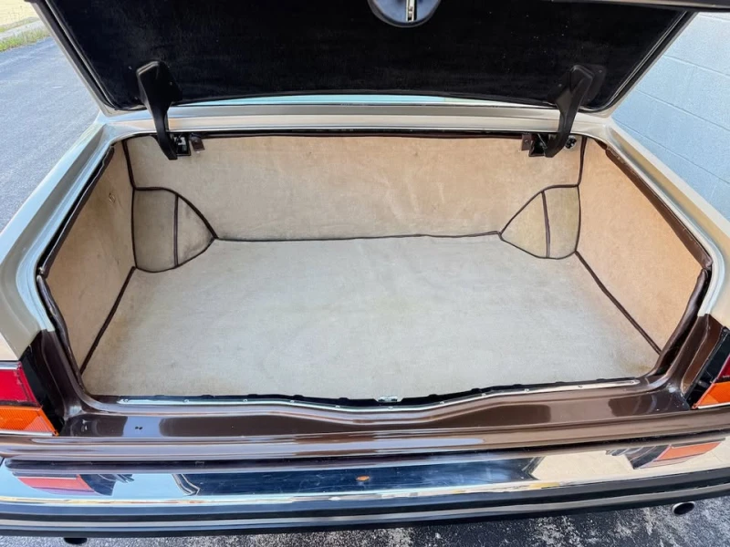 Rolls-Royce Silver Spur С РЕГИСТРАЦИЯ & АВТО КРЕДИТ, снимка 12 - Автомобили и джипове - 53539696