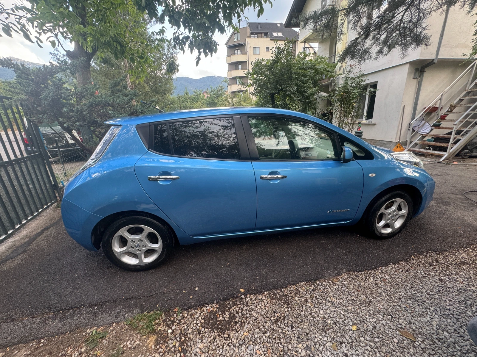 Nissan Leaf   - изображение 7