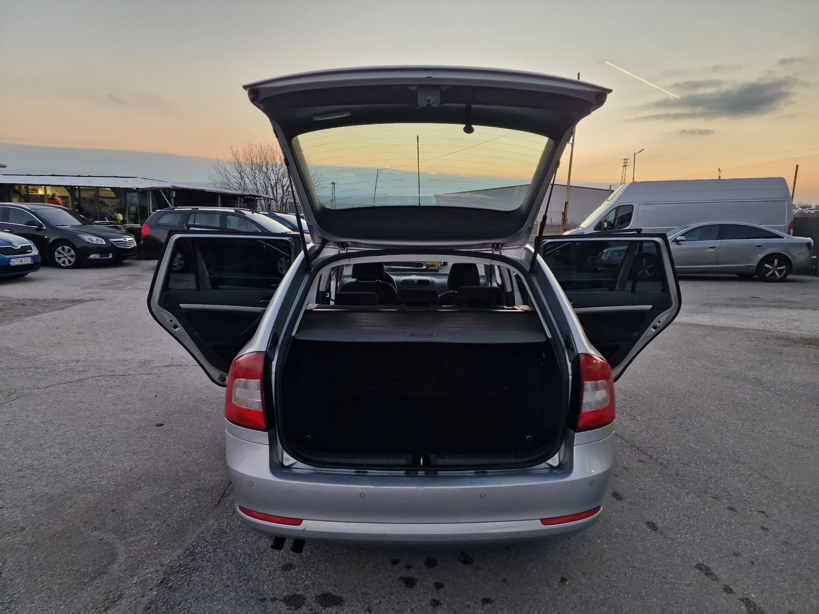 Skoda Octavia 1.6TDI 4X4 | Mobile.bg — изображение 16