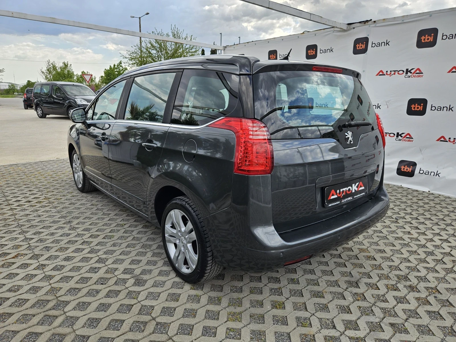 Peugeot 5008 1.6HDI-114кс= 6СКОРОСТИ= 7МЕСТА= АВТОПИЛОТ - изображение 5