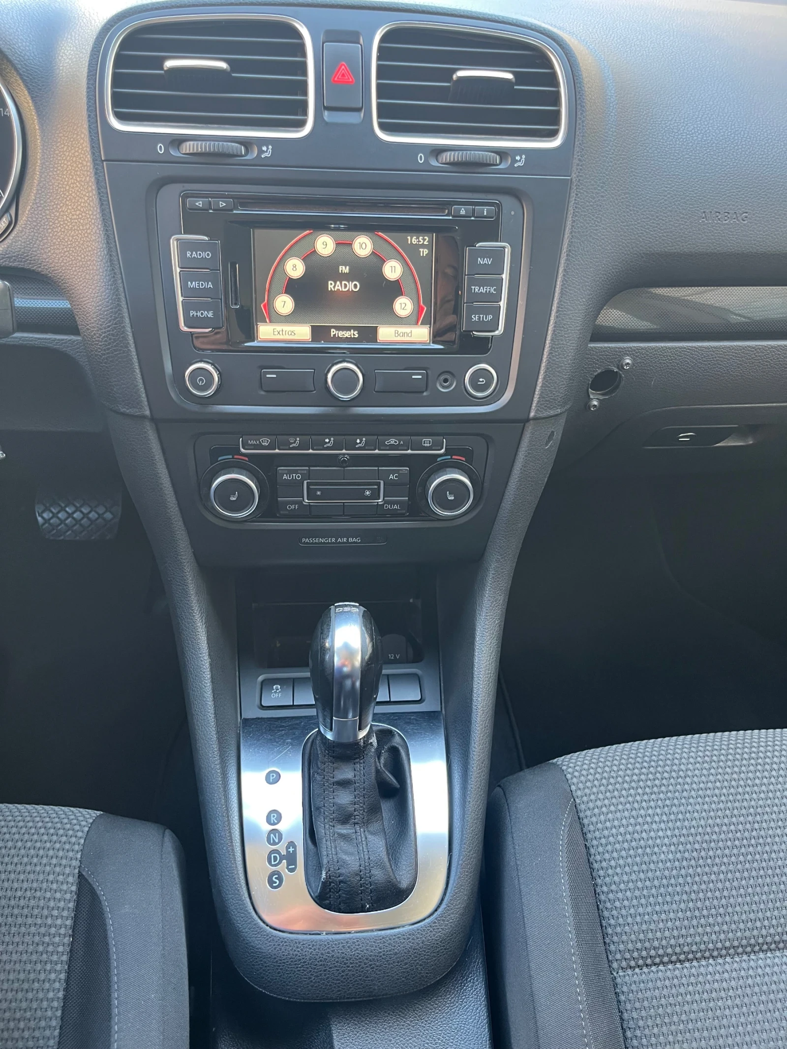 VW Golf 2.0TDI DSG - изображение 8