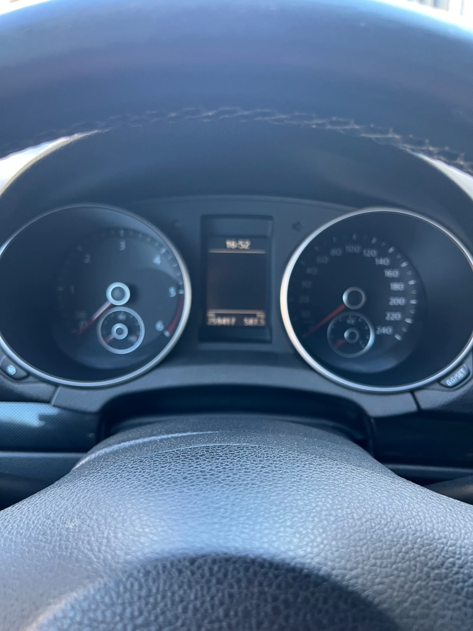 VW Golf 2.0TDI DSG - изображение 6