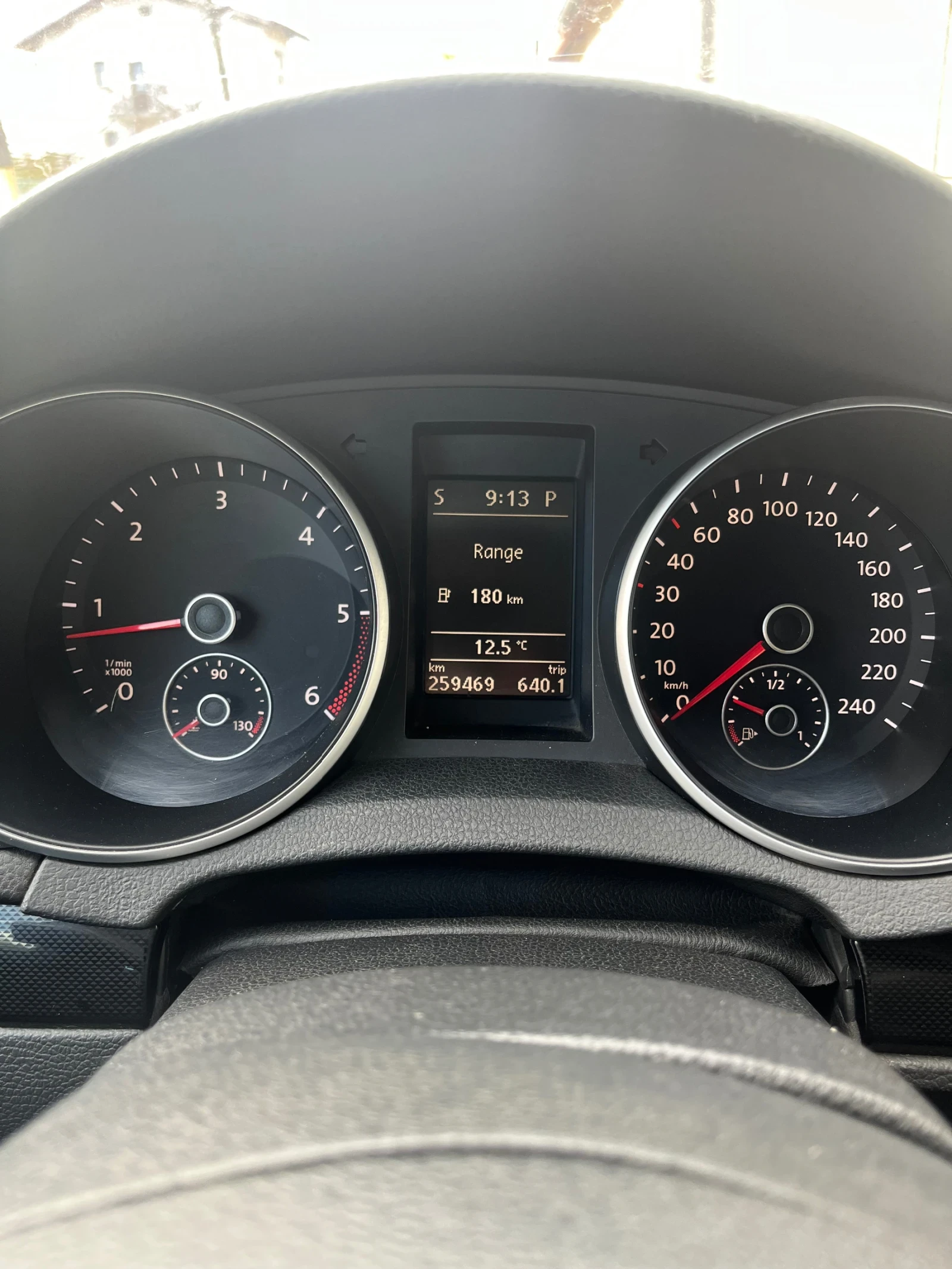 VW Golf 2.0TDI DSG - изображение 10