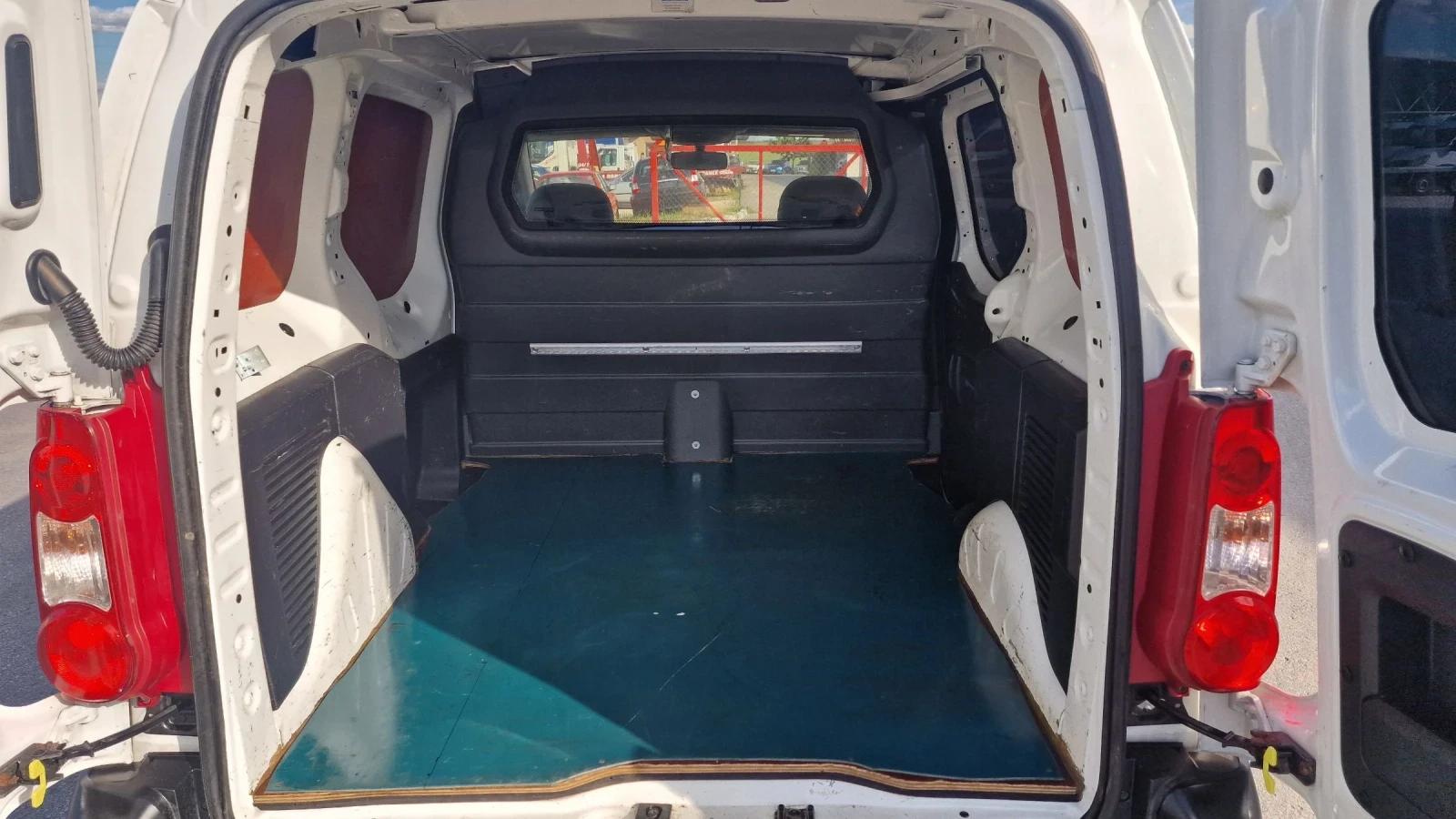 Citroen Berlingo 1.6HDI - изображение 10