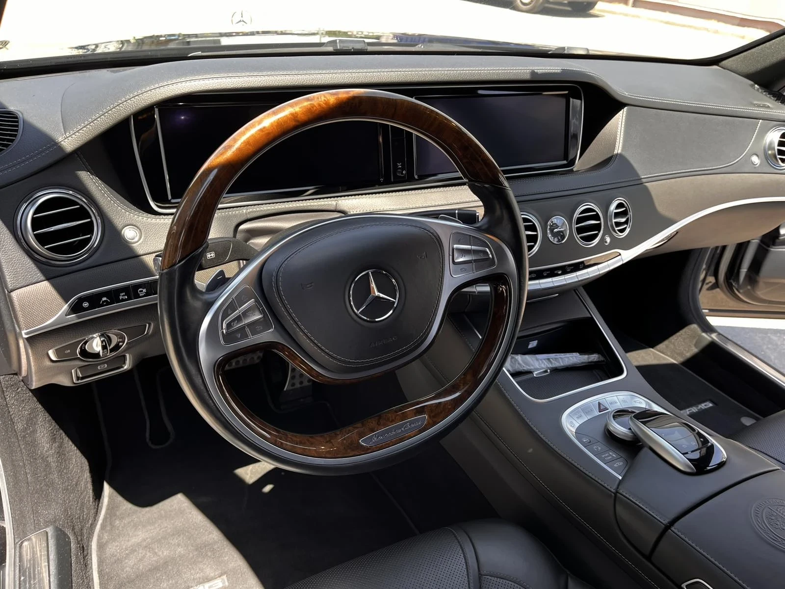 Mercedes-Benz S 63 AMG Full, Burmester, TV, DIST първи собственик - изображение 8