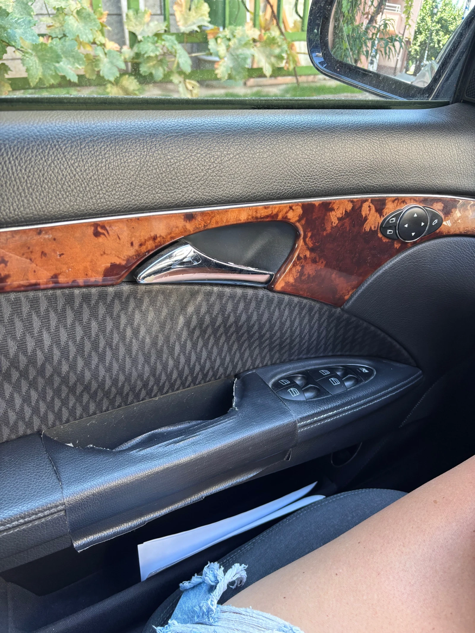 Mercedes-Benz E 270 CDI ELEGANCE - изображение 8