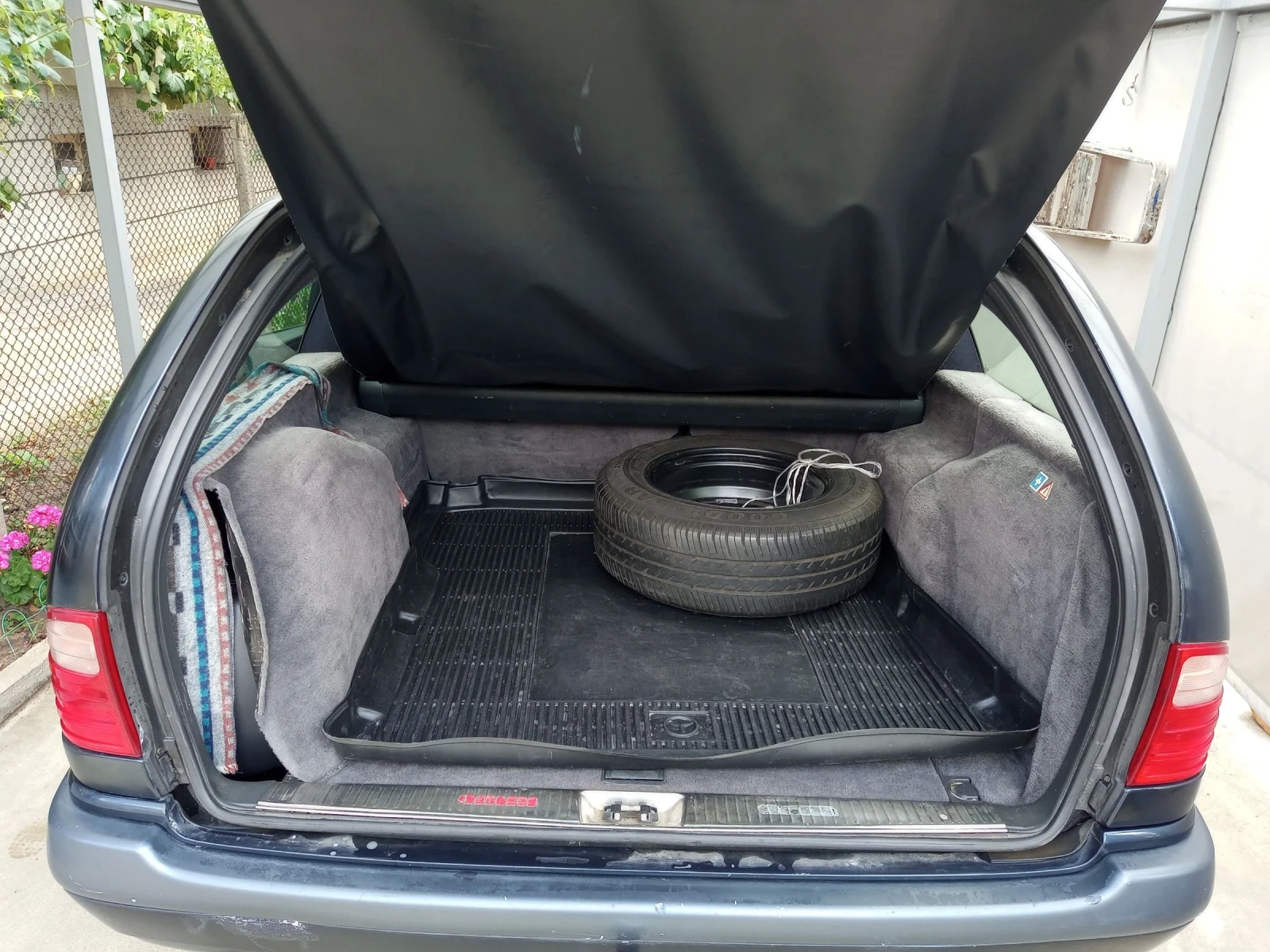 Mercedes-Benz 200 E | Mobile.bg   8