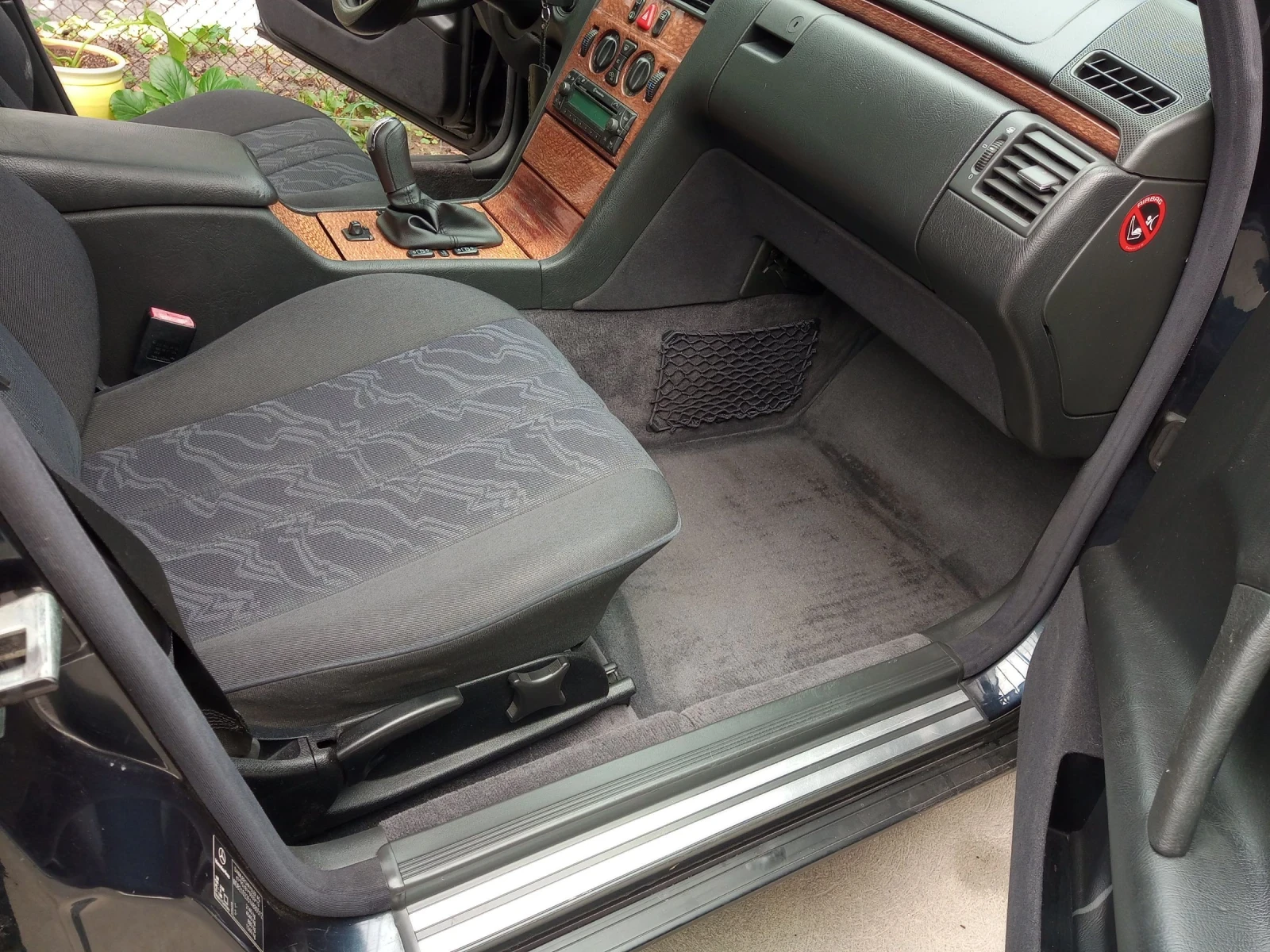 Mercedes-Benz 200 E | Mobile.bg   9