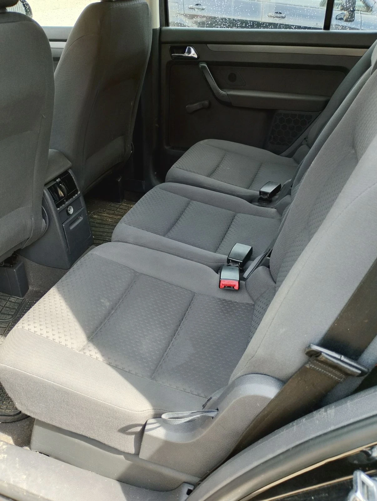 VW Touran 1.9 TDI 105kc - изображение 7