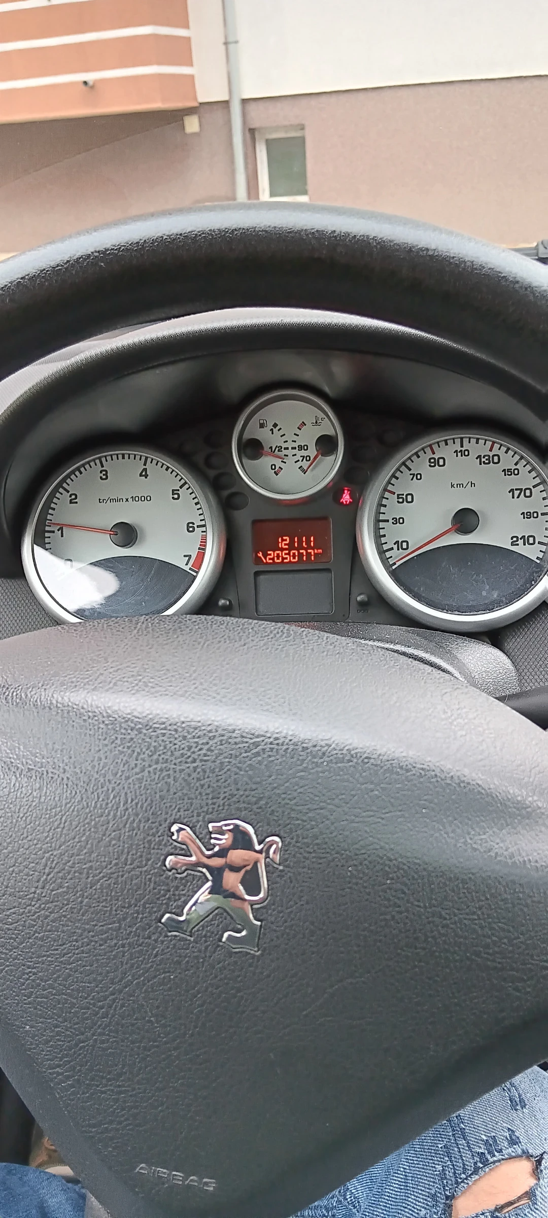 Peugeot 207 1.4I 74кс - изображение 5