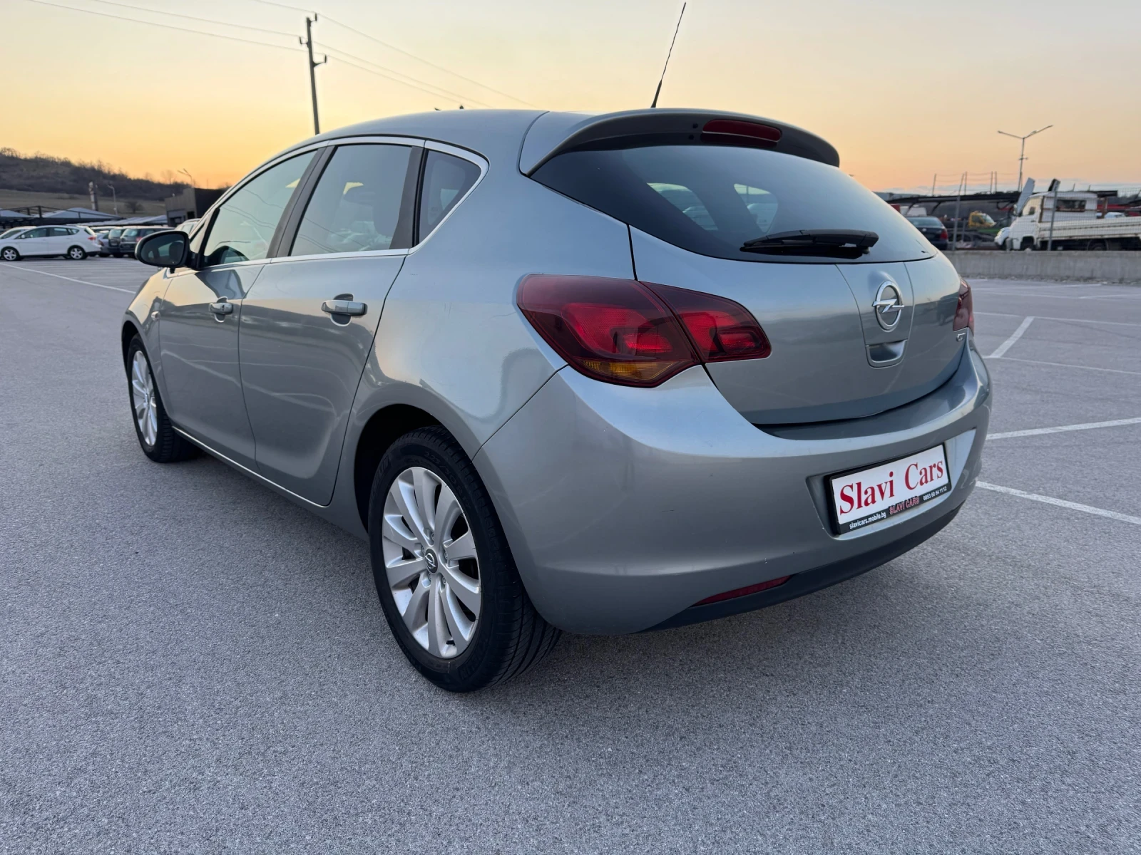 Opel Astra 1.7 CDTI - COSMO , снимка 5 - Автомобили и джипове - 53748418