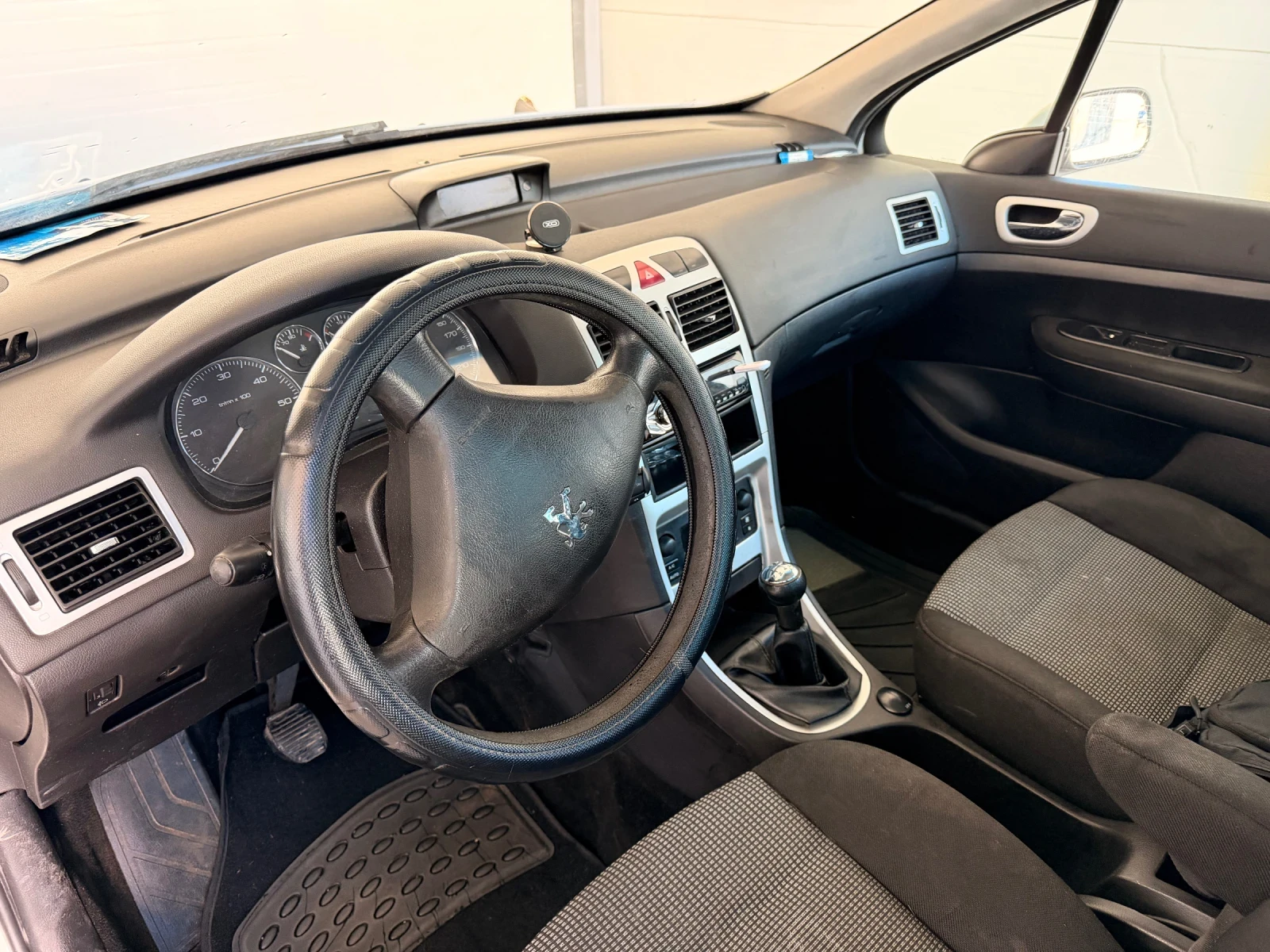 Peugeot 307 1.6 hdi, снимка 9 - Автомобили и джипове - 53815000