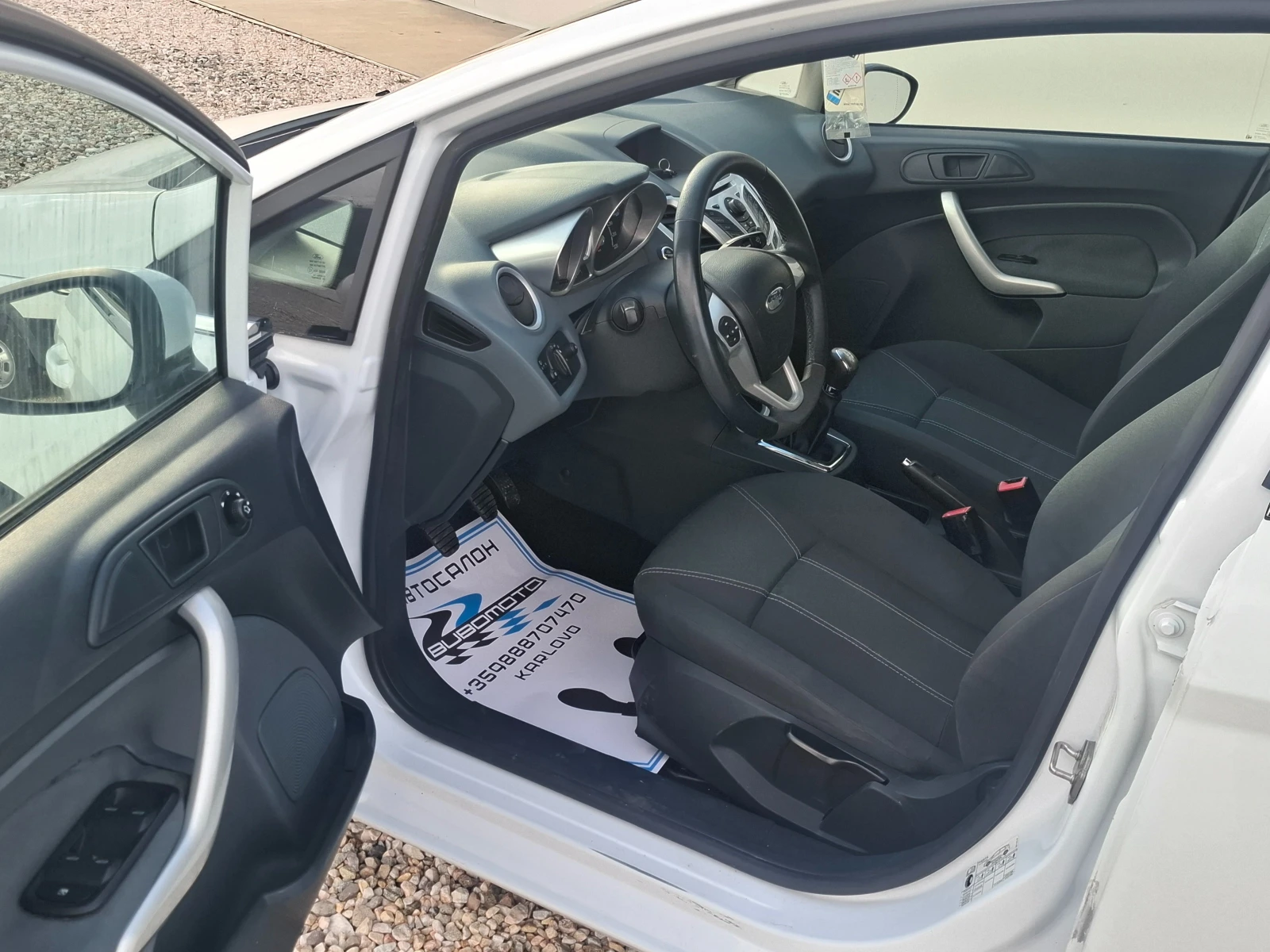 Ford Fiesta 1.6TDCI/Euro5A/Клима, снимка 7 - Автомобили и джипове - 54000119