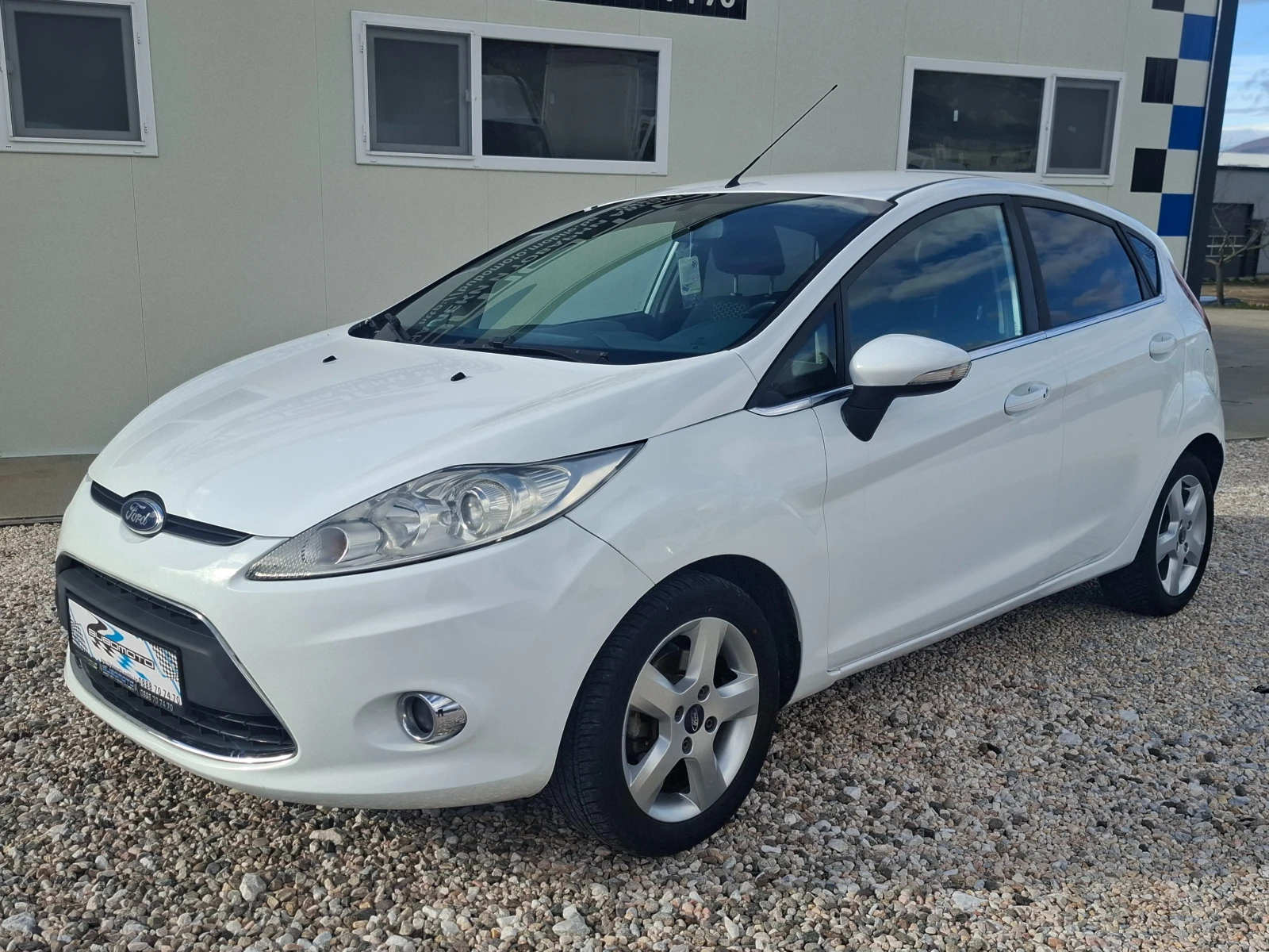 Ford Fiesta 1.6TDCI/Euro5A/Клима, снимка 2 - Автомобили и джипове - 54000119