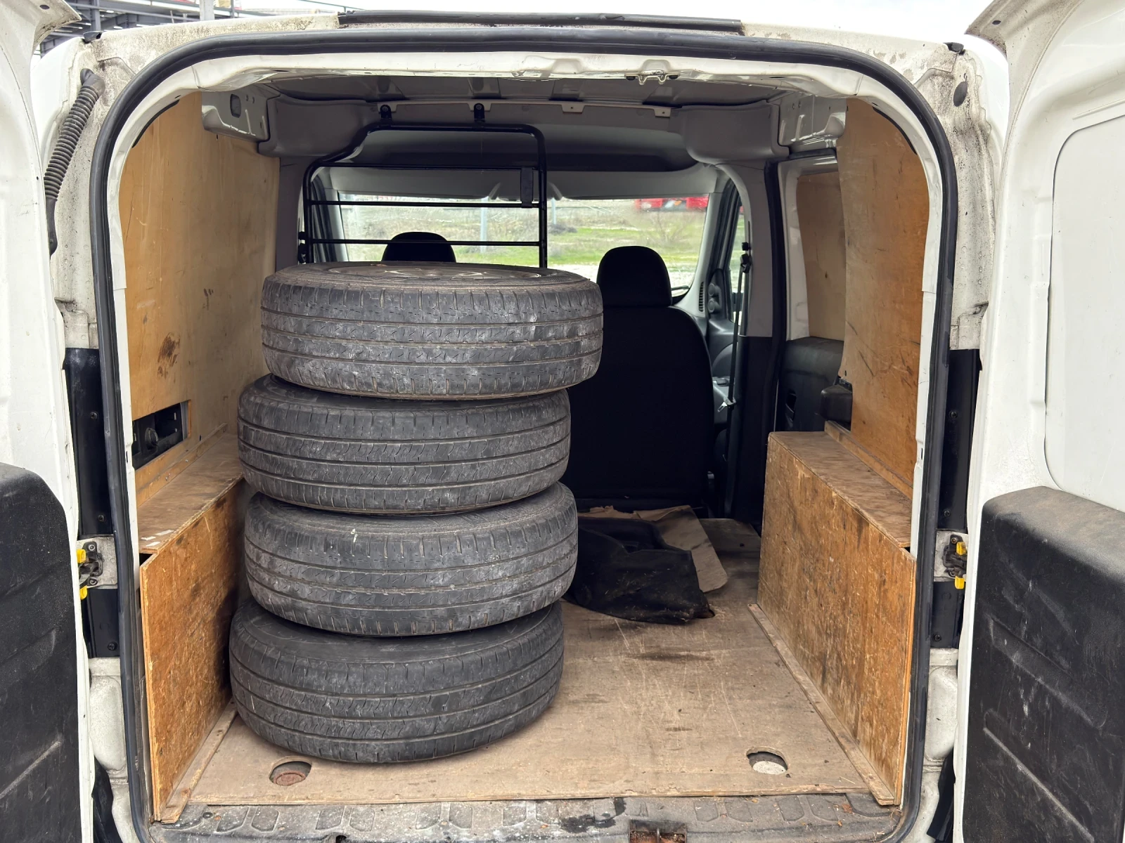 Fiat Doblo 1, 3 Multijet, снимка 9 - Автомобили и джипове - 54044517