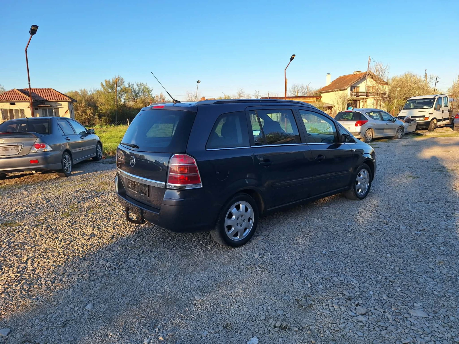 Opel Zafira 2.2i клима, снимка 3 - Автомобили и джипове - 54142824