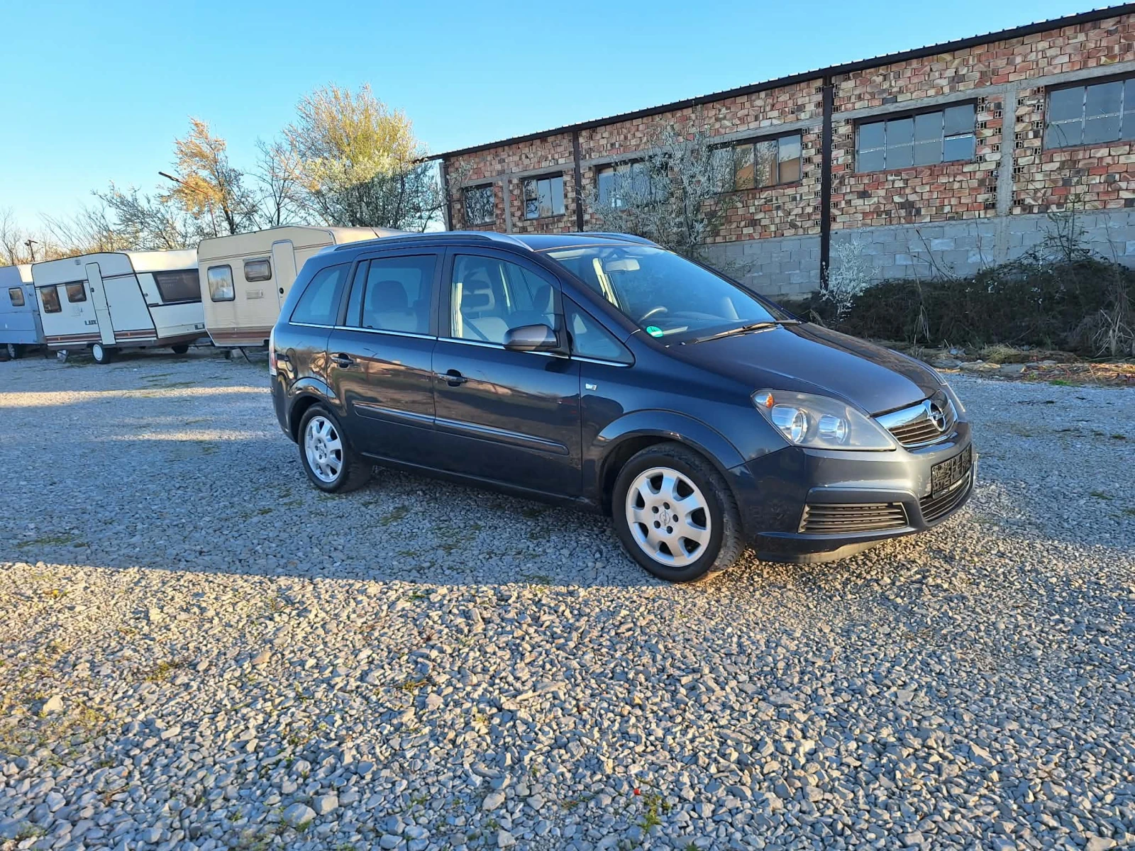 Opel Zafira 2.2i клима, снимка 2 - Автомобили и джипове - 54142824