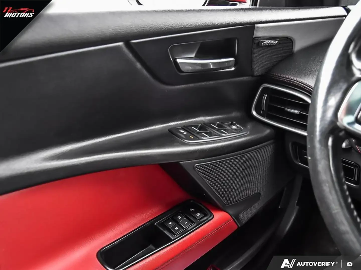 Jaguar XE V6 SC R-Sport  , снимка 9 - Автомобили и джипове - 54960187