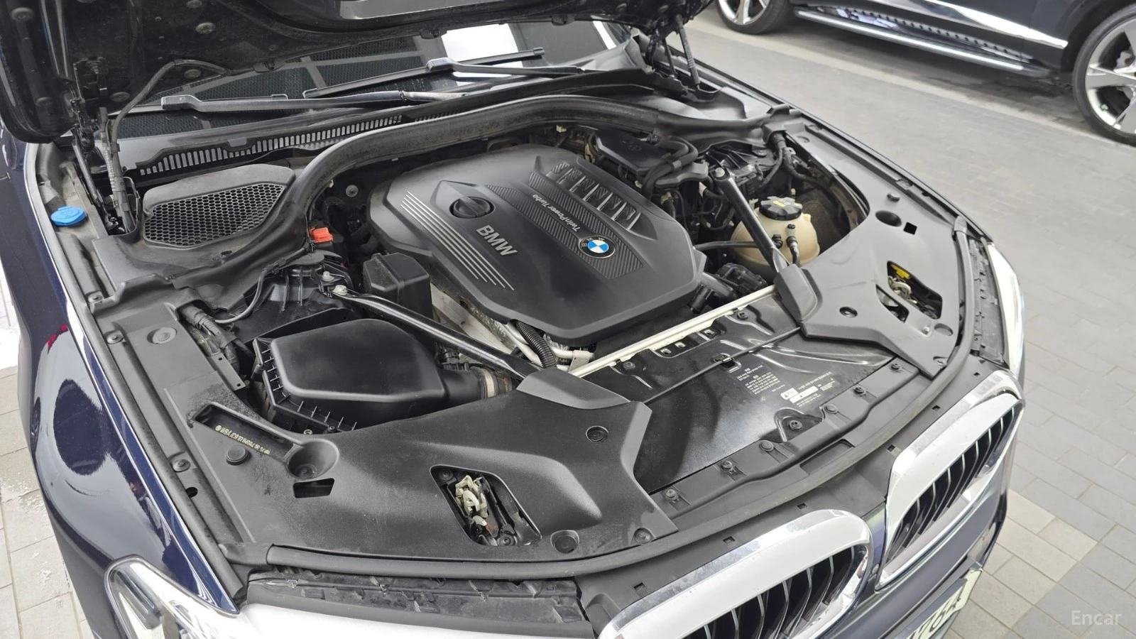 BMW 530 M* ОБДУХВАНЕ* ПОДГРЕВ* 360 КАМЕРА* ПАНОРАМА* HEADU, снимка 6 - Автомобили и джипове - 55478047