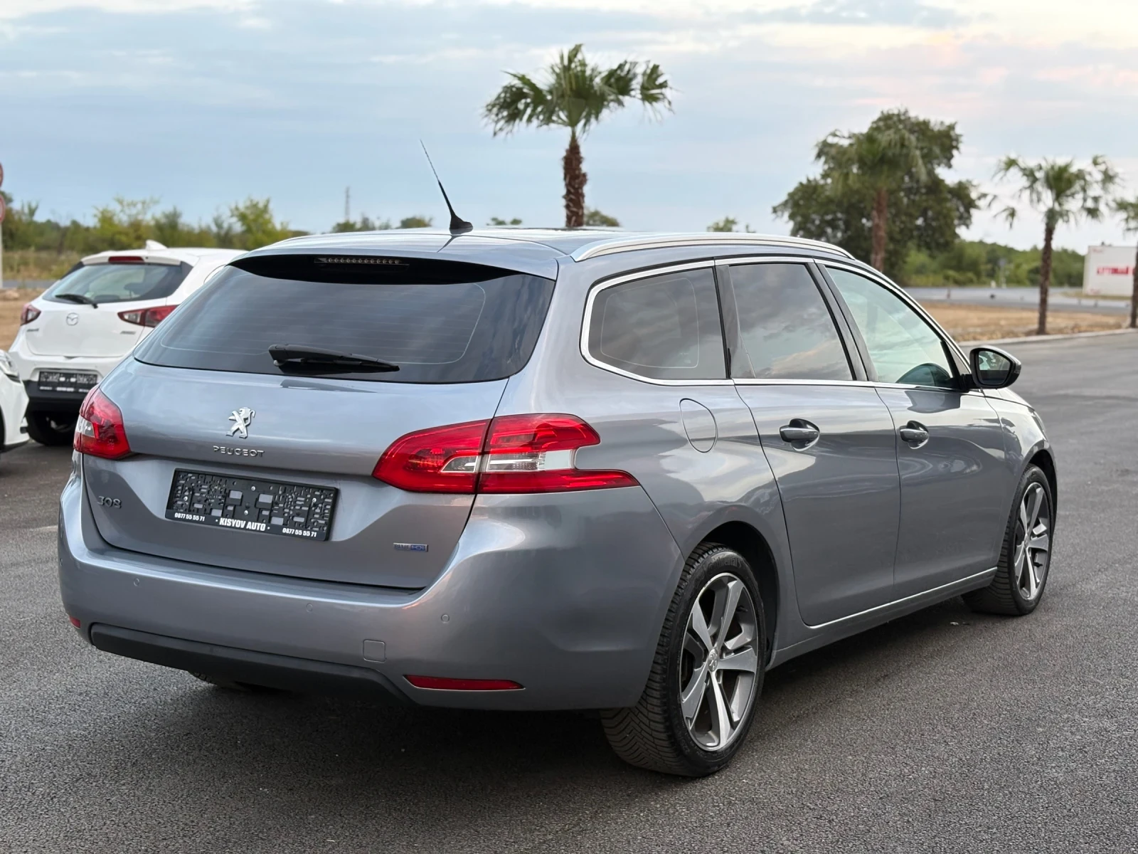 Peugeot 308 2.0 HDI 150кс* Allure* Navi* Automatic* EURO6B* , снимка 5 - Автомобили и джипове - 55657650