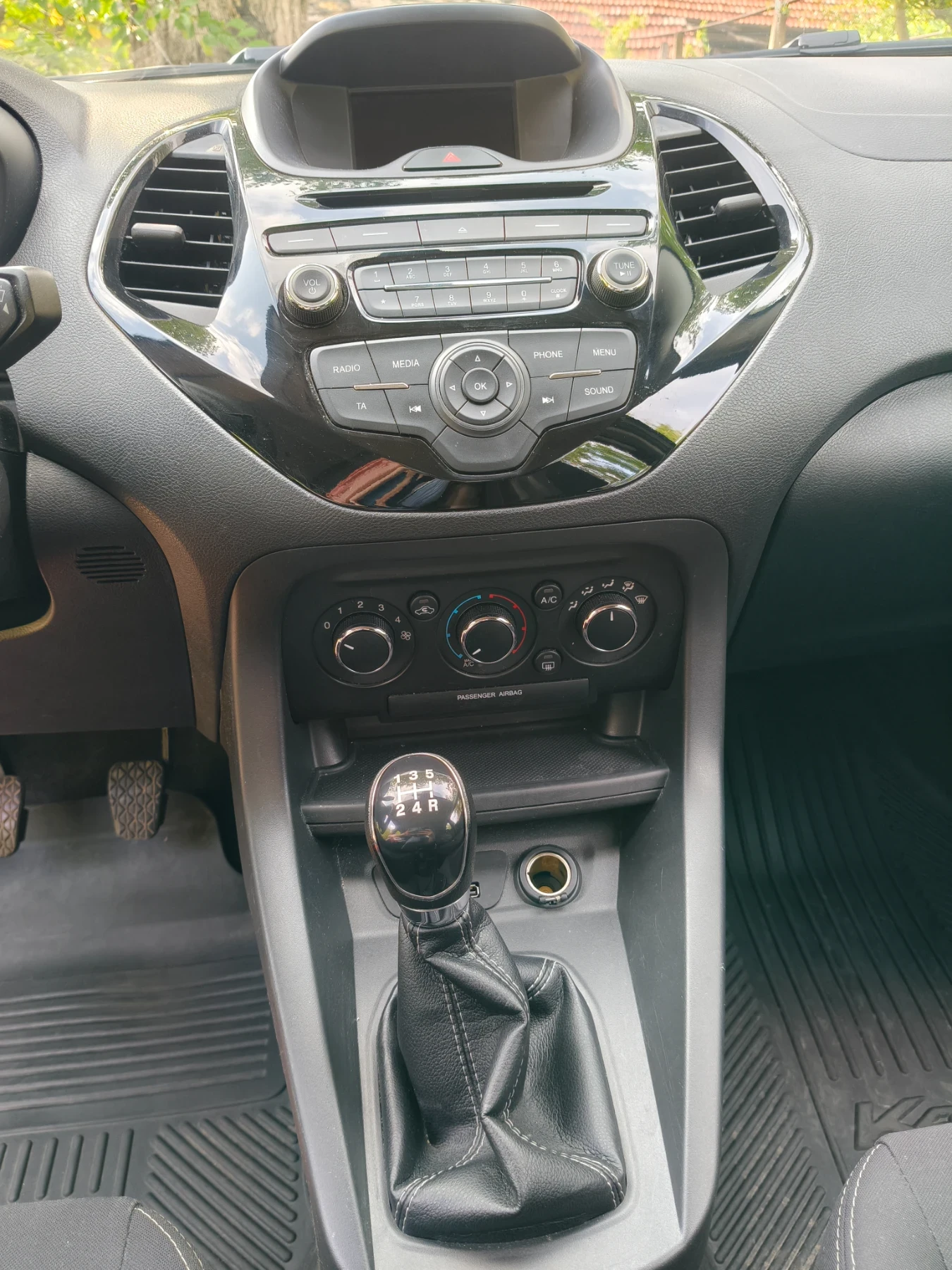 Ford Ka, снимка 8 - Автомобили и джипове - 55891089