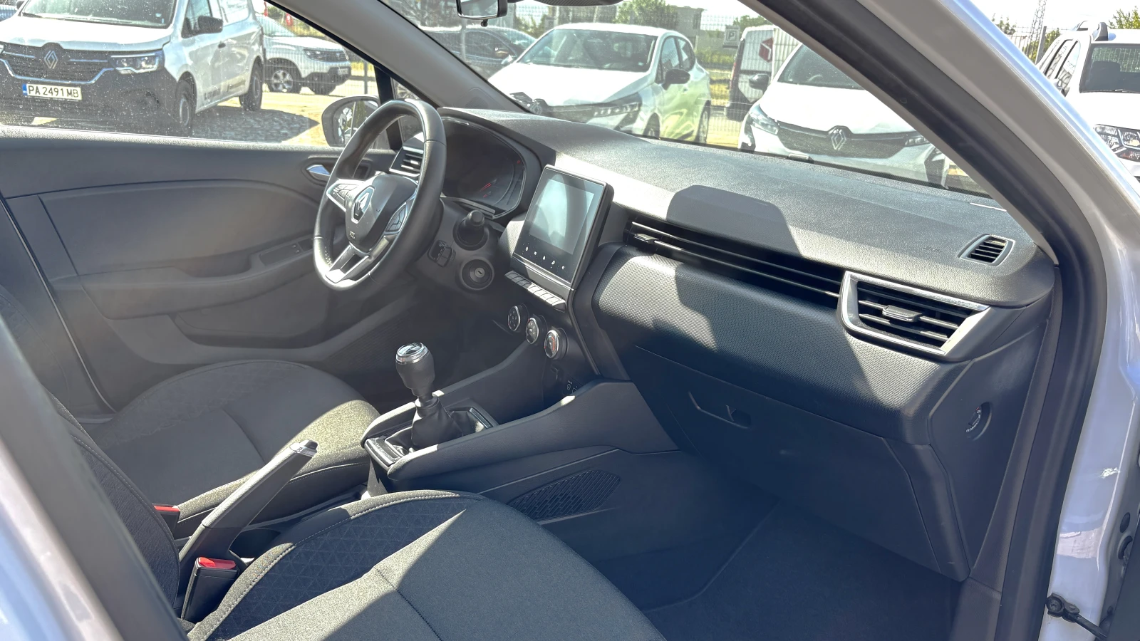 Renault Clio 1.0TCe/ 90 к.с, снимка 14 - Автомобили и джипове - 55903715