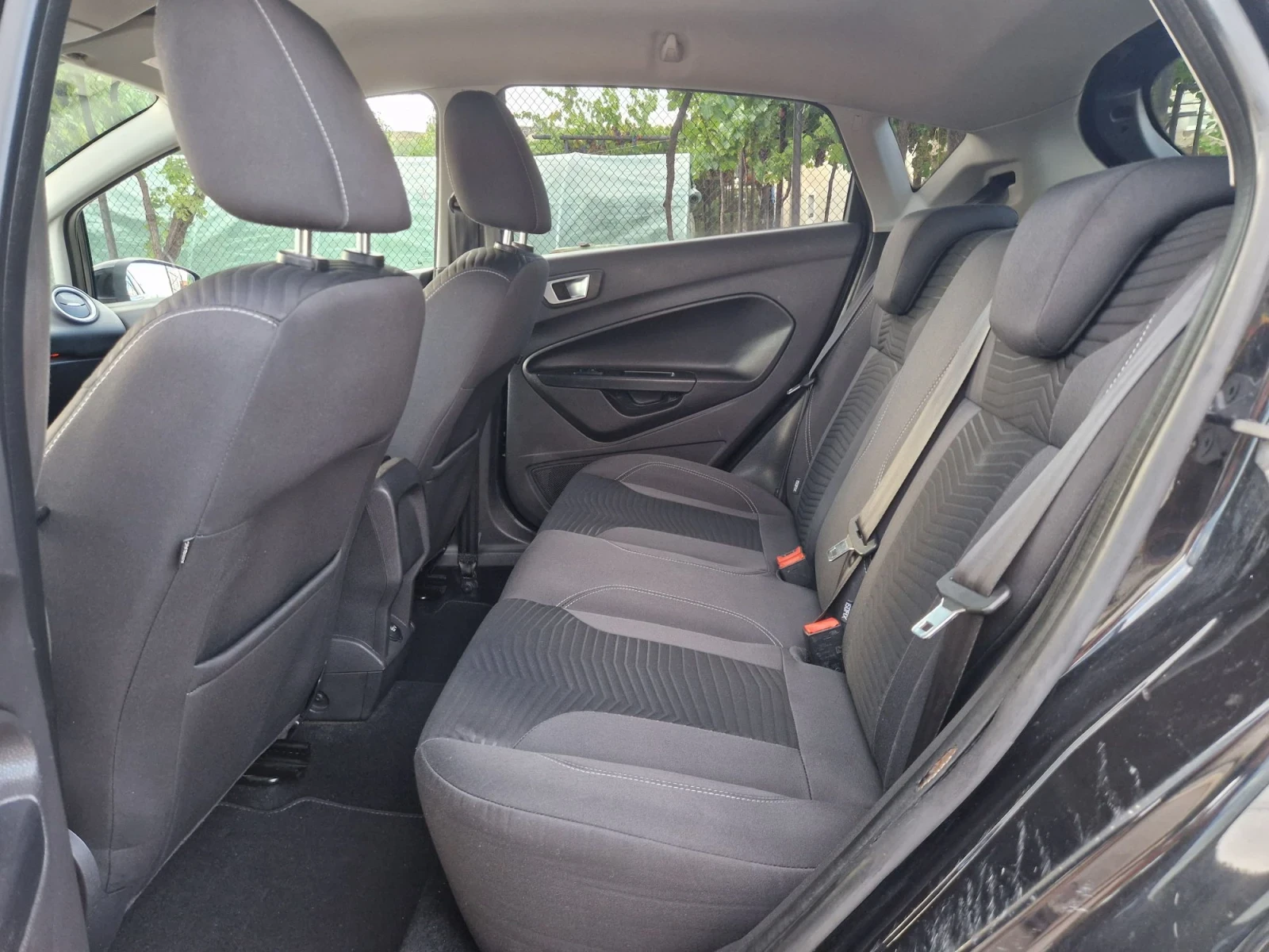 Ford Fiesta 1 5TDCI.Titanium, снимка 11 - Автомобили и джипове - 55934166