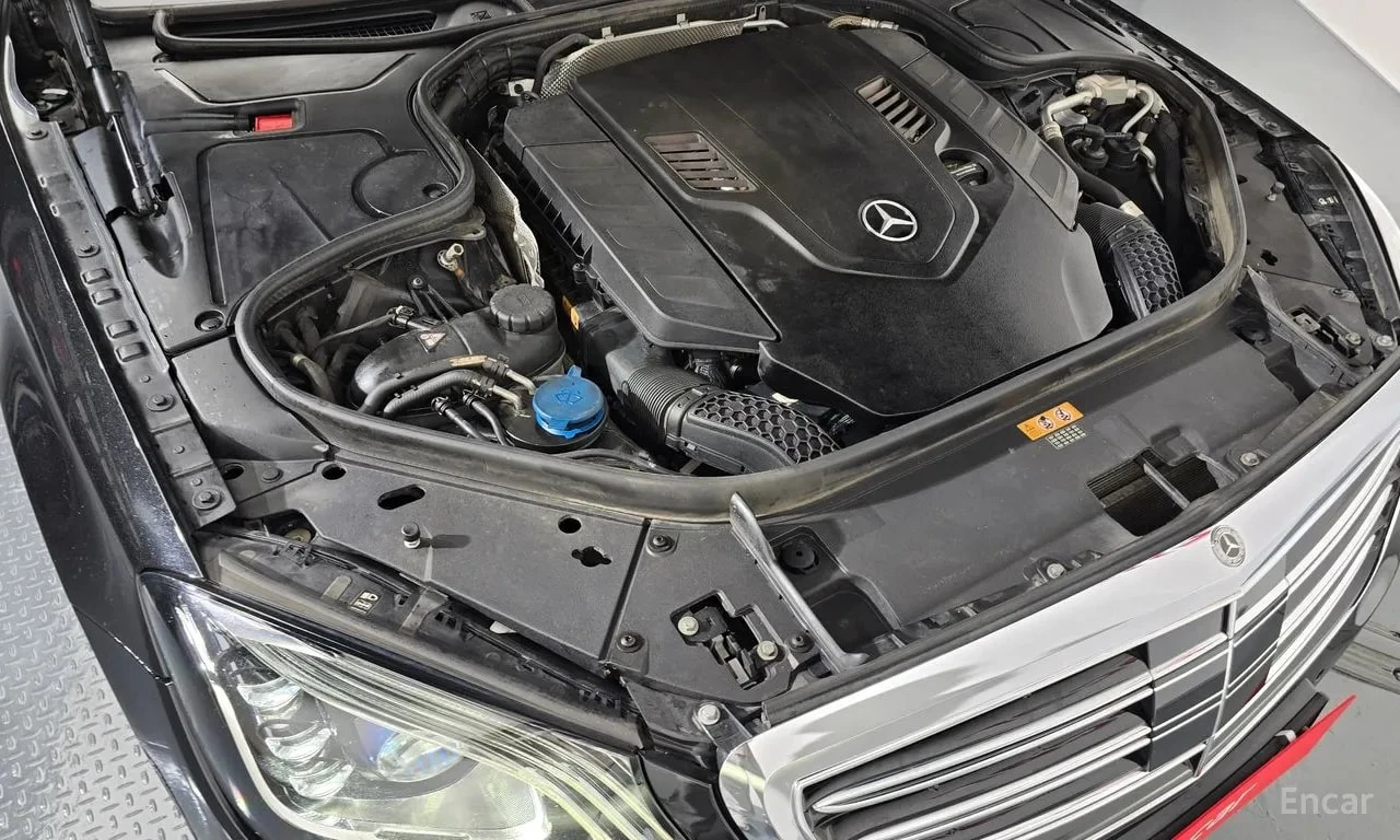 Mercedes-Benz S 560 * S560L 4MATIC * АВТОКРЕДИТ БЕЗ ПЪРВОНАЧАЛНА* , снимка 6 - Автомобили и джипове - 56097100