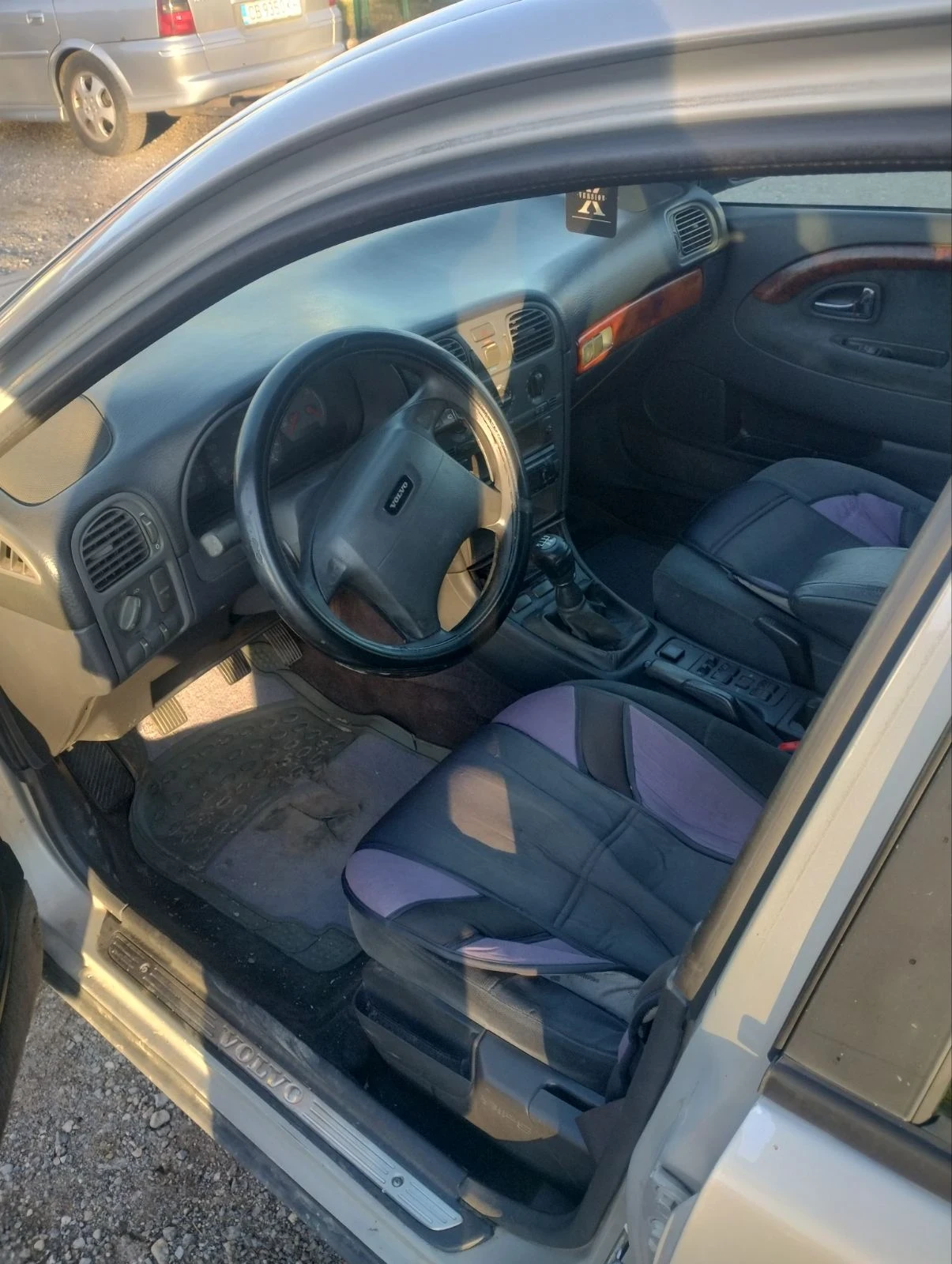Volvo V40, снимка 4 - Автомобили и джипове - 56637076