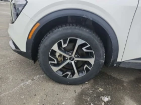 Kia Sportage  EX/CARFAX/ Коца/Подгрев/ Тъч медия/Панорама - 20000 € / 39116.60 лв. - 62411875 17