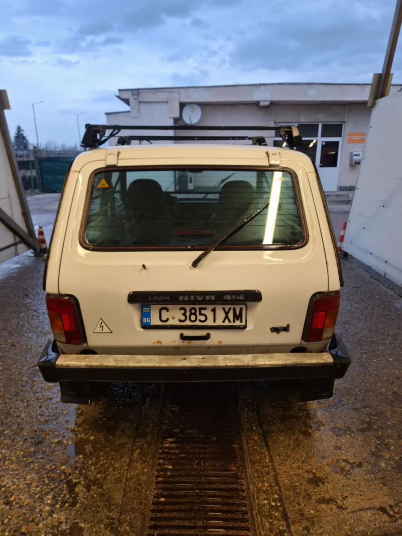 Lada Niva 1.7i, снимка 4 - Автомобили и джипове - 49305651