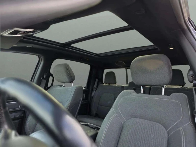 Dodge RAM 1500 Big Horn PANO* ПОДГРЕВ* CAM* CARPLAY* , снимка 10 - Автомобили и джипове - 52569584