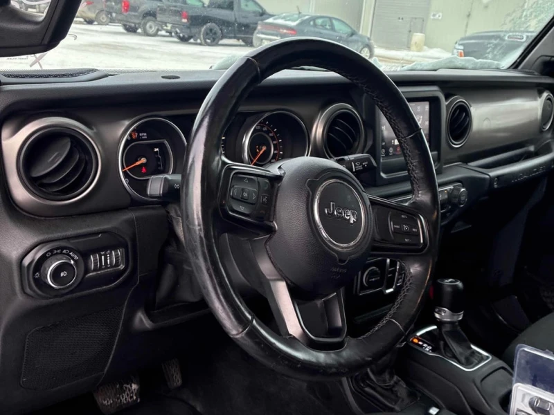 Jeep Wrangler 2019 Sport * CARFAX * БЕЗ ПЪРВОНАЧАЛНА ВНОСКА, снимка 10 - Автомобили и джипове - 52831596