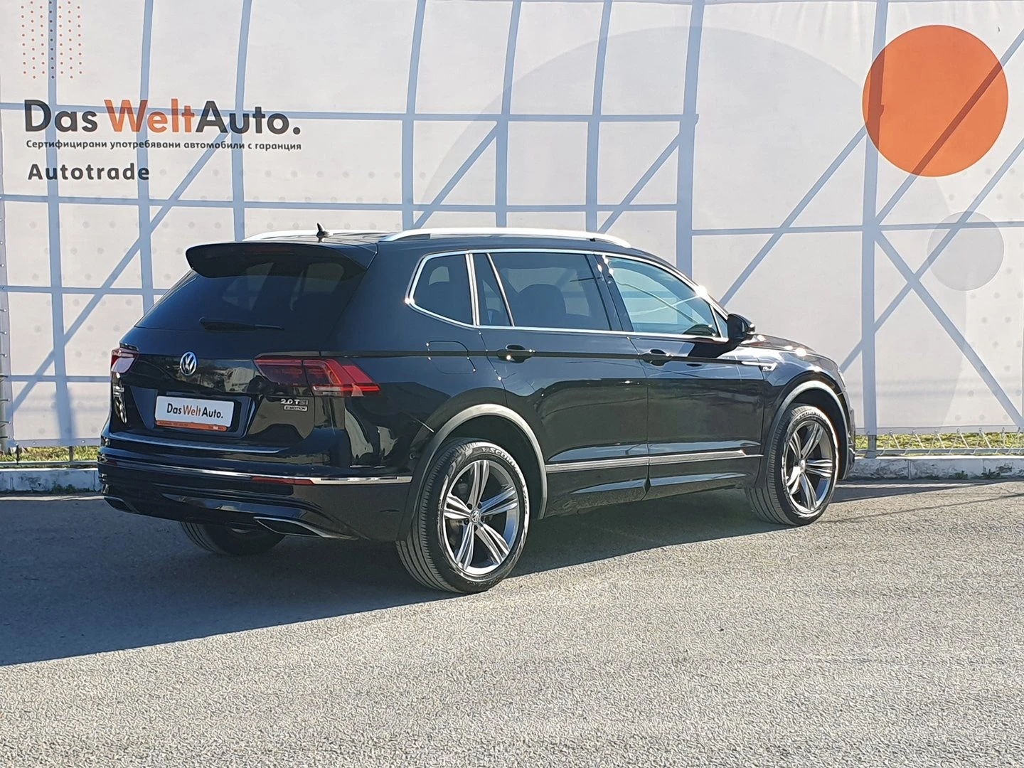 VW Tiguan LWB Highline 2.0TSI 4MOTION BMT - изображение 3