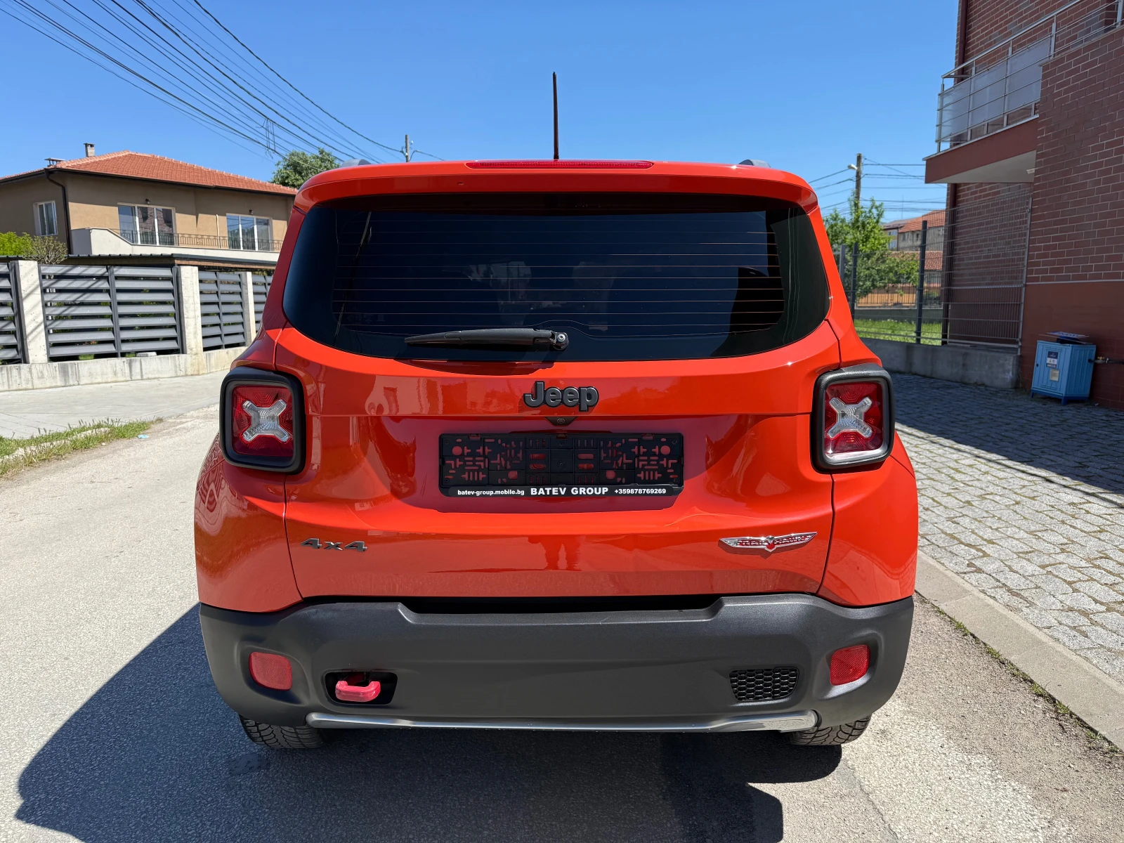 Jeep Renegade TRAIL RATED-2.4i-4X4-AVTOMAT-ШВЕЙЦАРИЯ - изображение 6