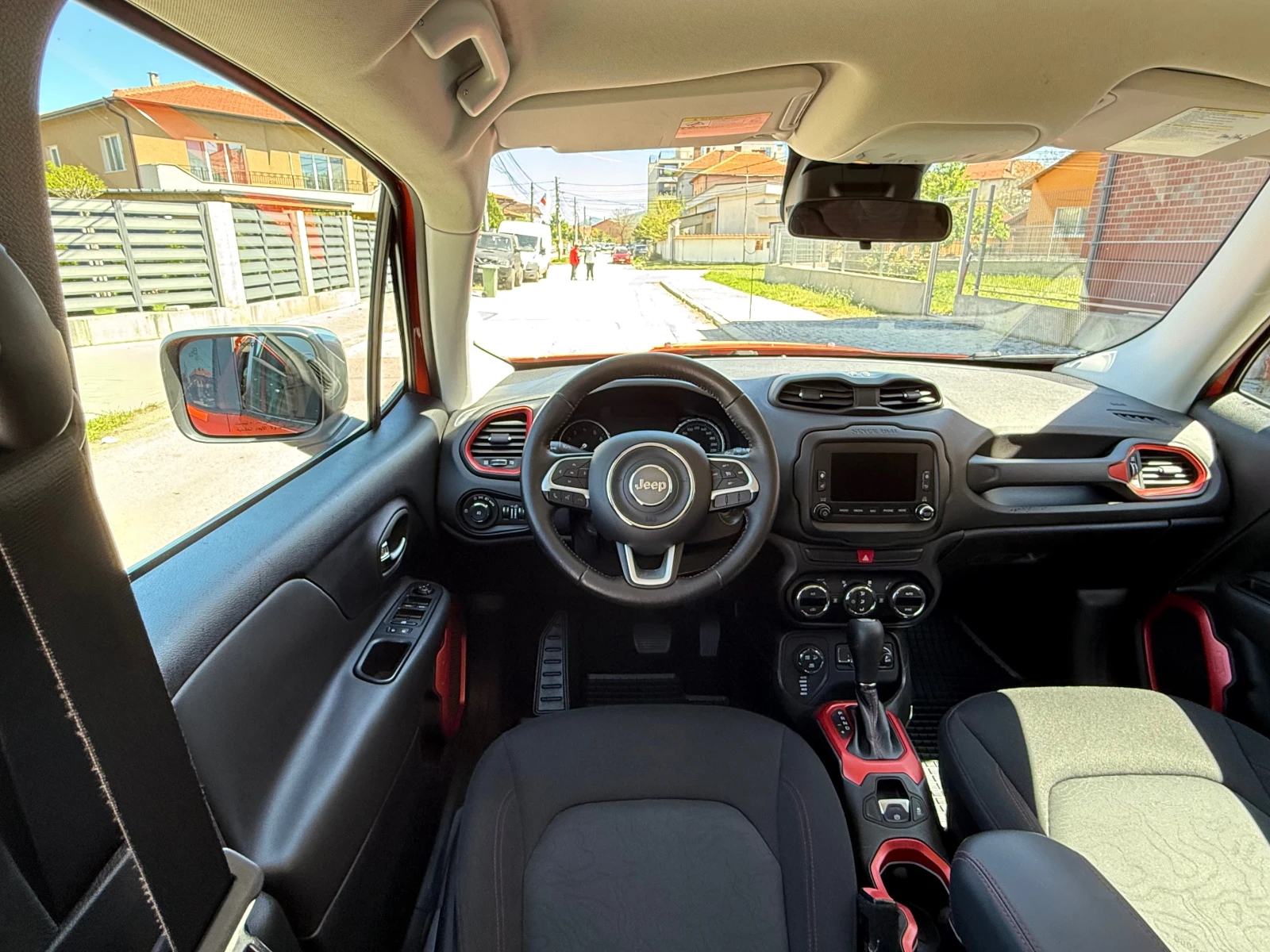 Jeep Renegade TRAIL RATED-2.4i-4X4-AVTOMAT-ШВЕЙЦАРИЯ - изображение 10