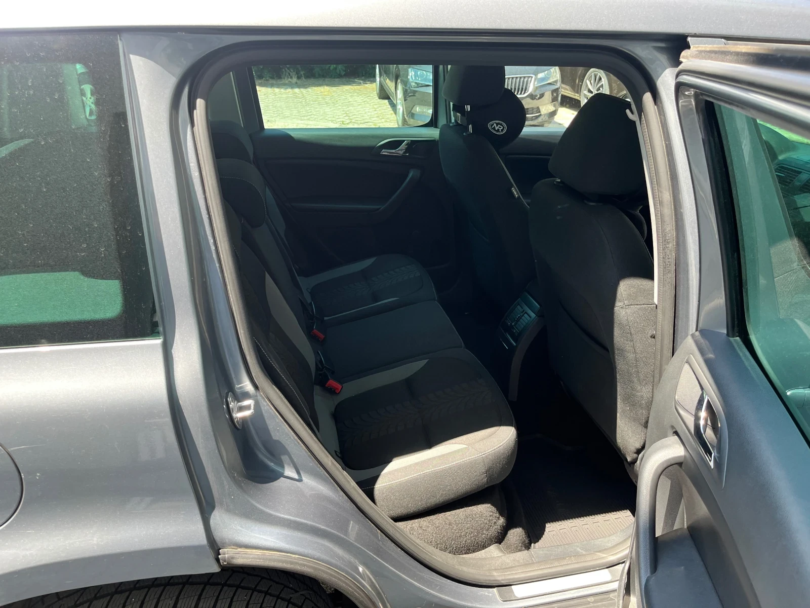 Skoda Yeti 2.0TDI 6DSG 4X4 - изображение 10