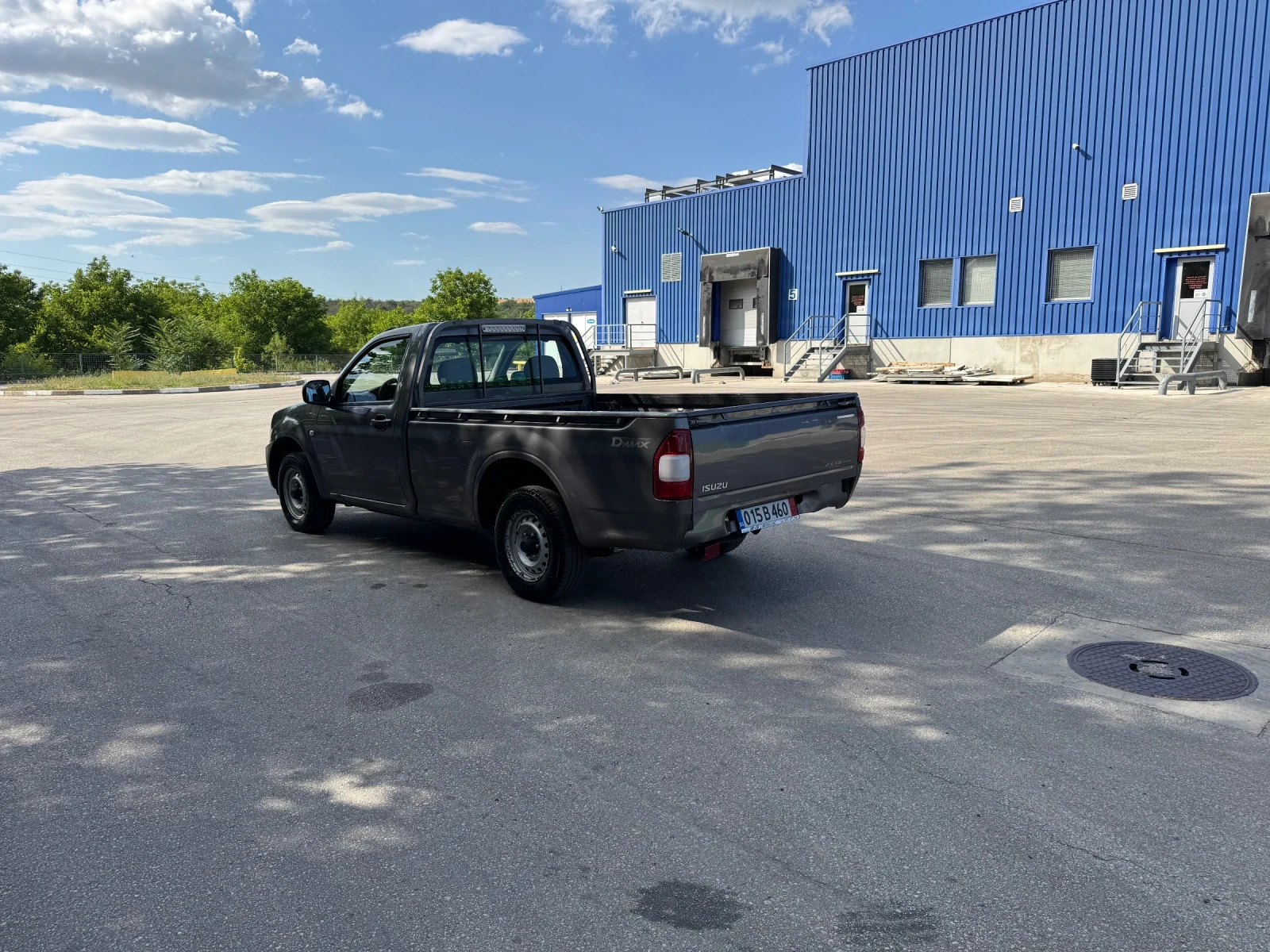 Isuzu D-max 2.5-136kc - изображение 3