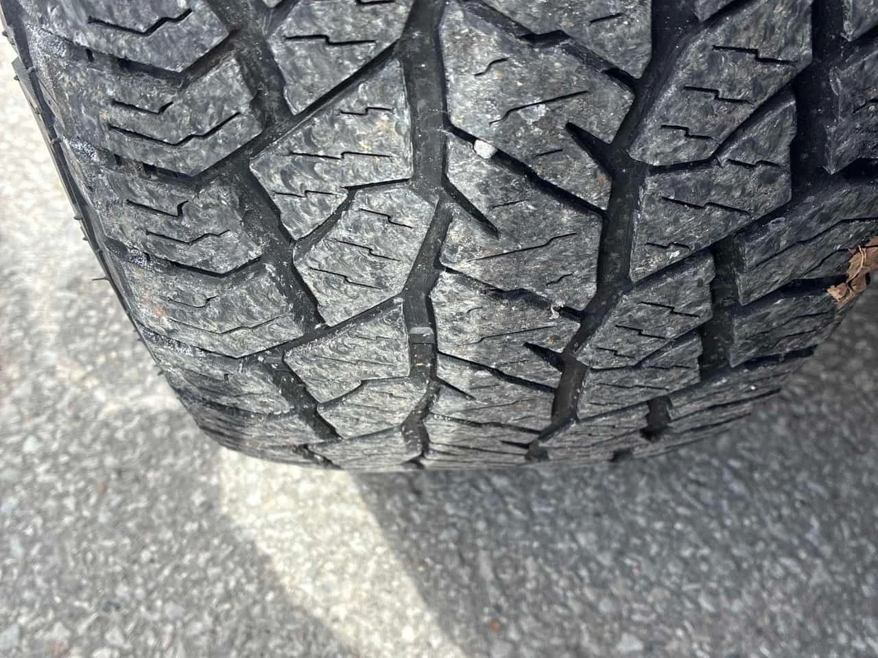 Nissan Frontier Crew Cab Bed 4x4  CARFAX, снимка 13 - Автомобили и джипове - 54123471