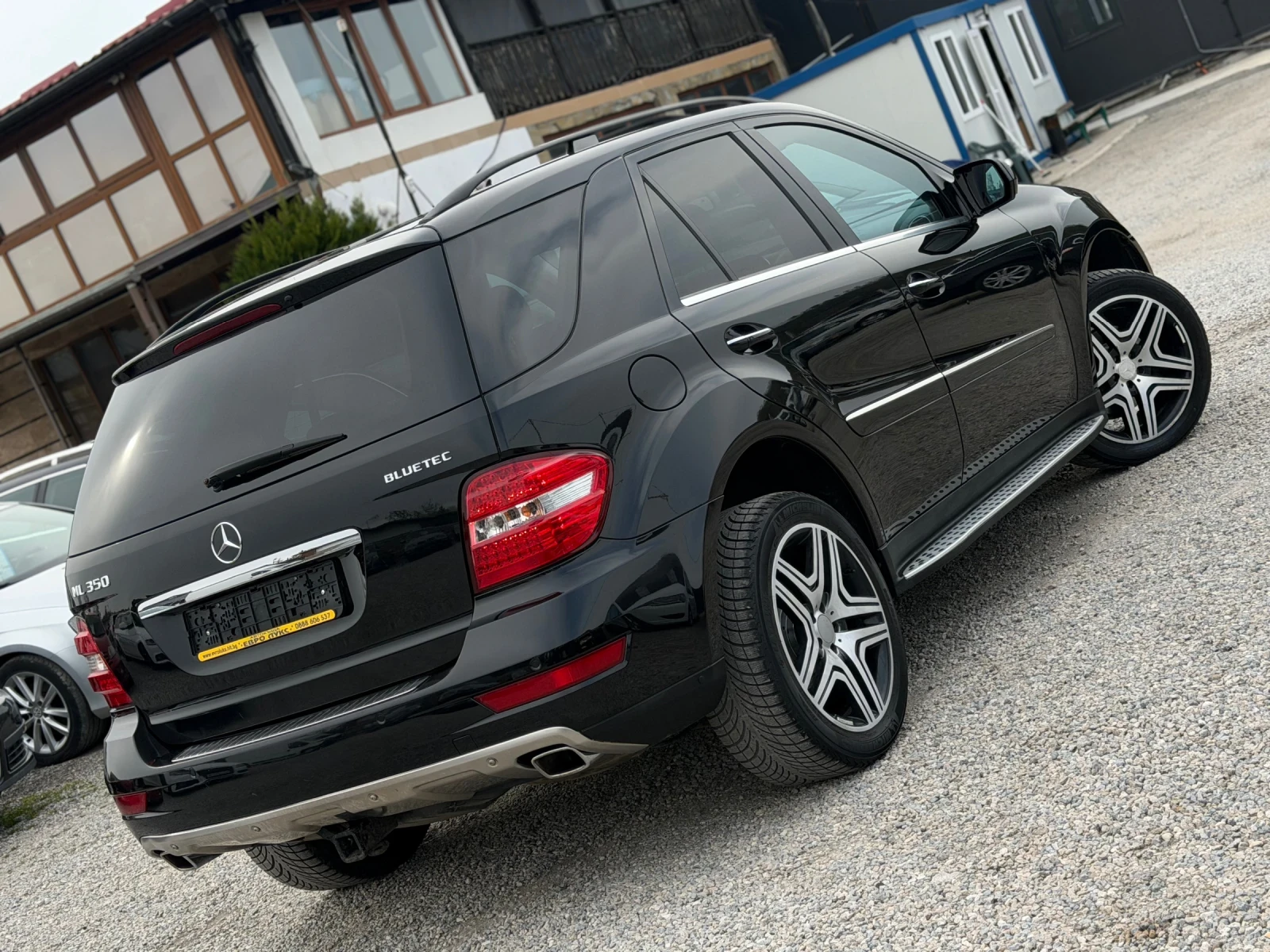 Mercedes-Benz ML 350 3.5CDI 224кс FaceLift Car-Play Keyless-GO Подгрев , снимка 6 - Автомобили и джипове - 54223736