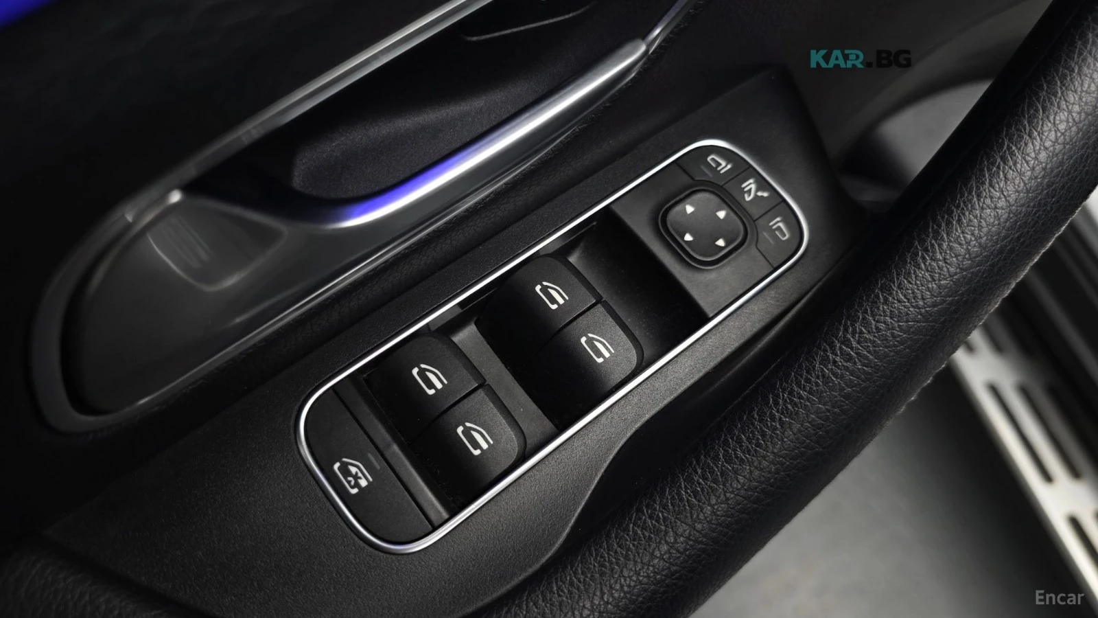 Mercedes-Benz GLE 300 * 4MATIC* КОЖА* ПОДГРЕВ* КАМЕРА* KEYLESS* , снимка 17 - Автомобили и джипове - 54660113