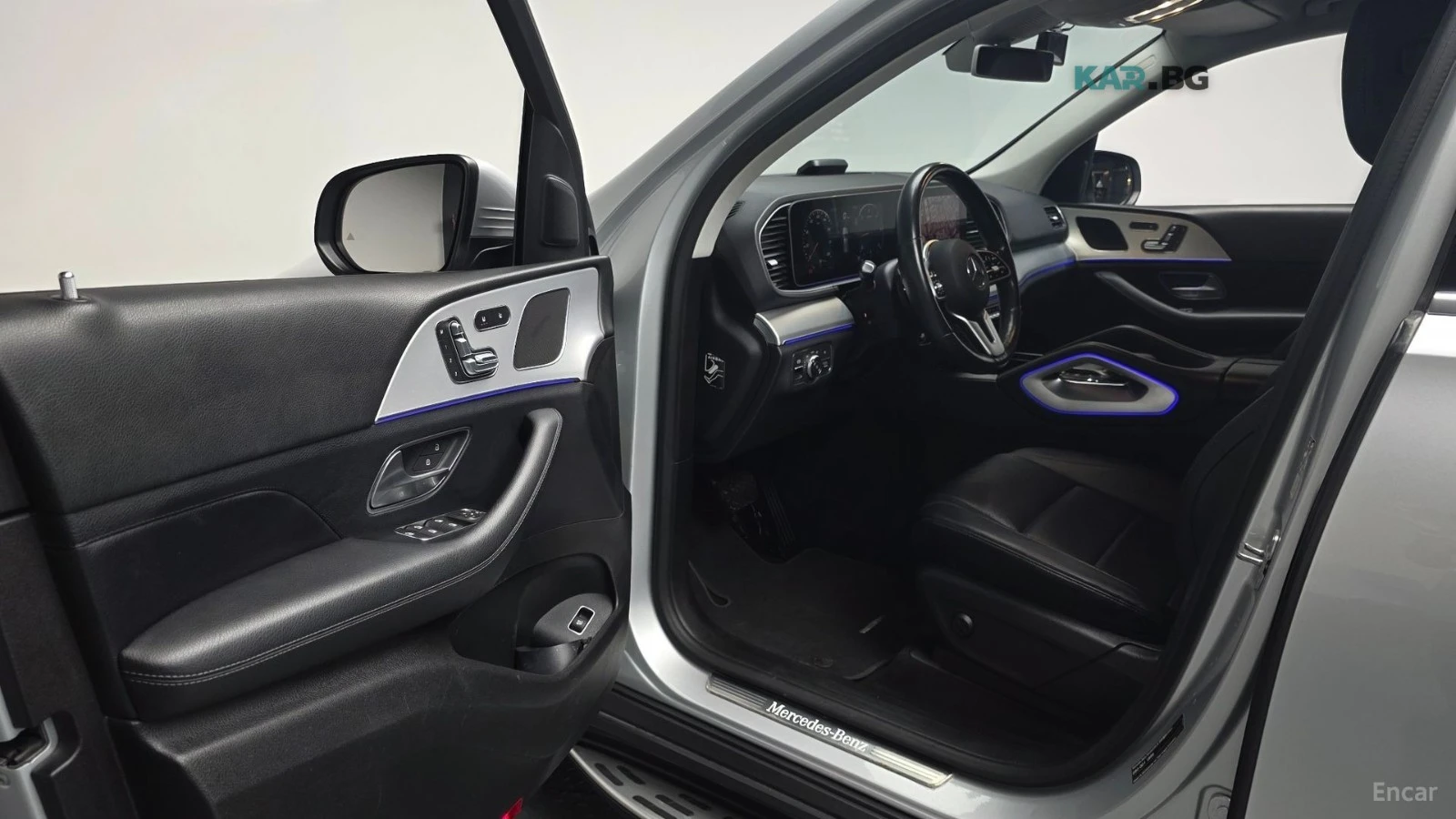 Mercedes-Benz GLE 300 * 4MATIC* КОЖА* ПОДГРЕВ* КАМЕРА* KEYLESS* , снимка 9 - Автомобили и джипове - 54660113