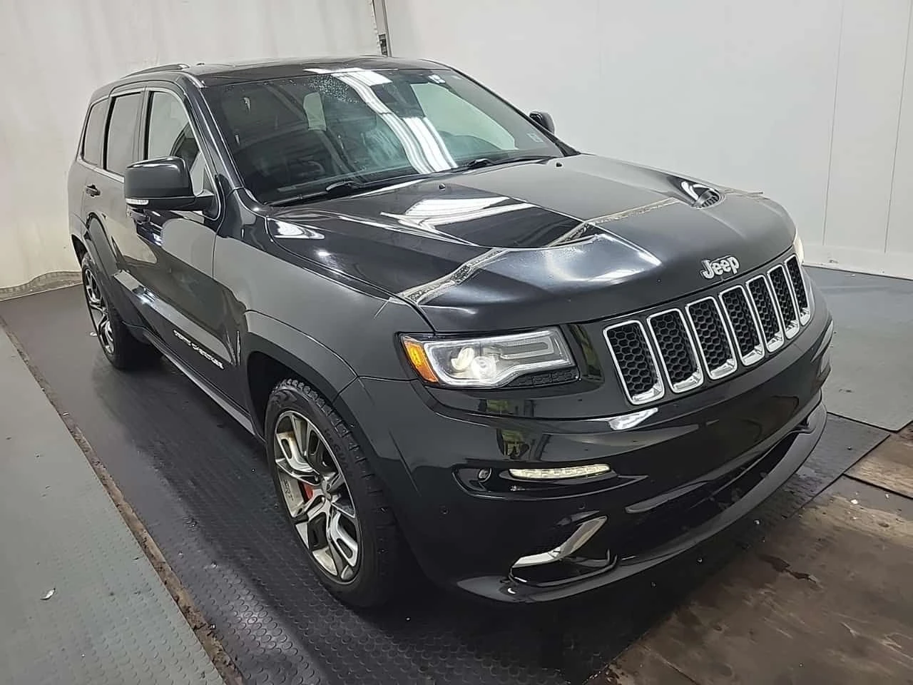 Jeep Grand cherokee * SRT * CARFAX * ОПЦИЯ ЗА ФИНАНСИРАНЕ, снимка 11 - Автомобили и джипове - 54963485