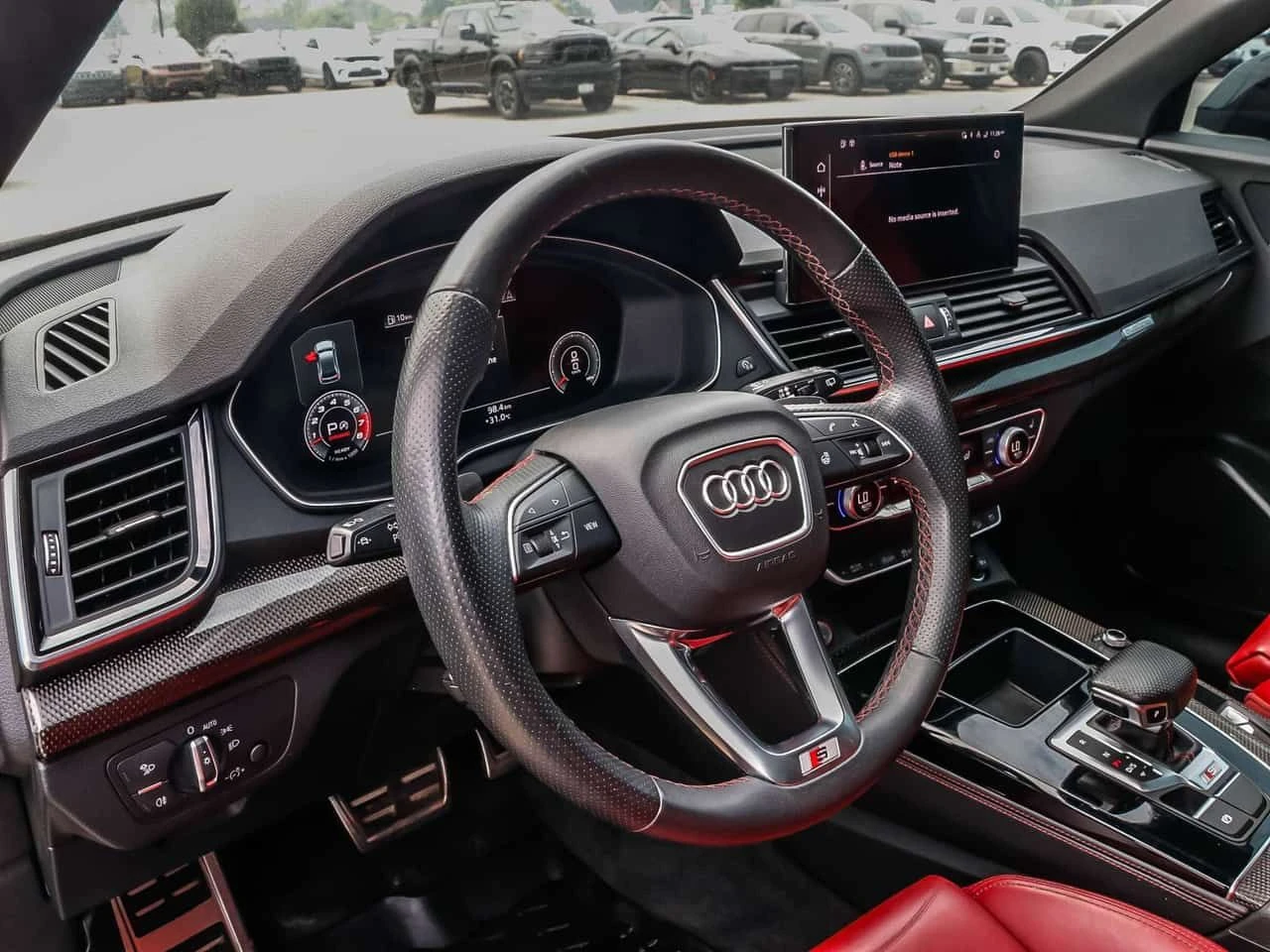 Audi SQ5 3.0T Progressiv CARFAX, снимка 9 - Автомобили и джипове - 55432467