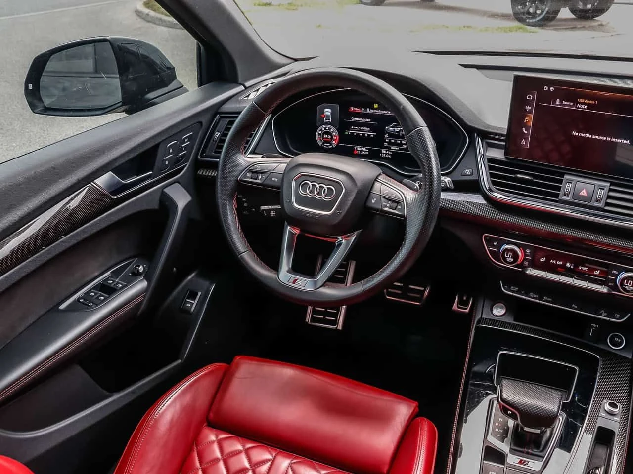 Audi SQ5 3.0T Progressiv CARFAX, снимка 3 - Автомобили и джипове - 55432467