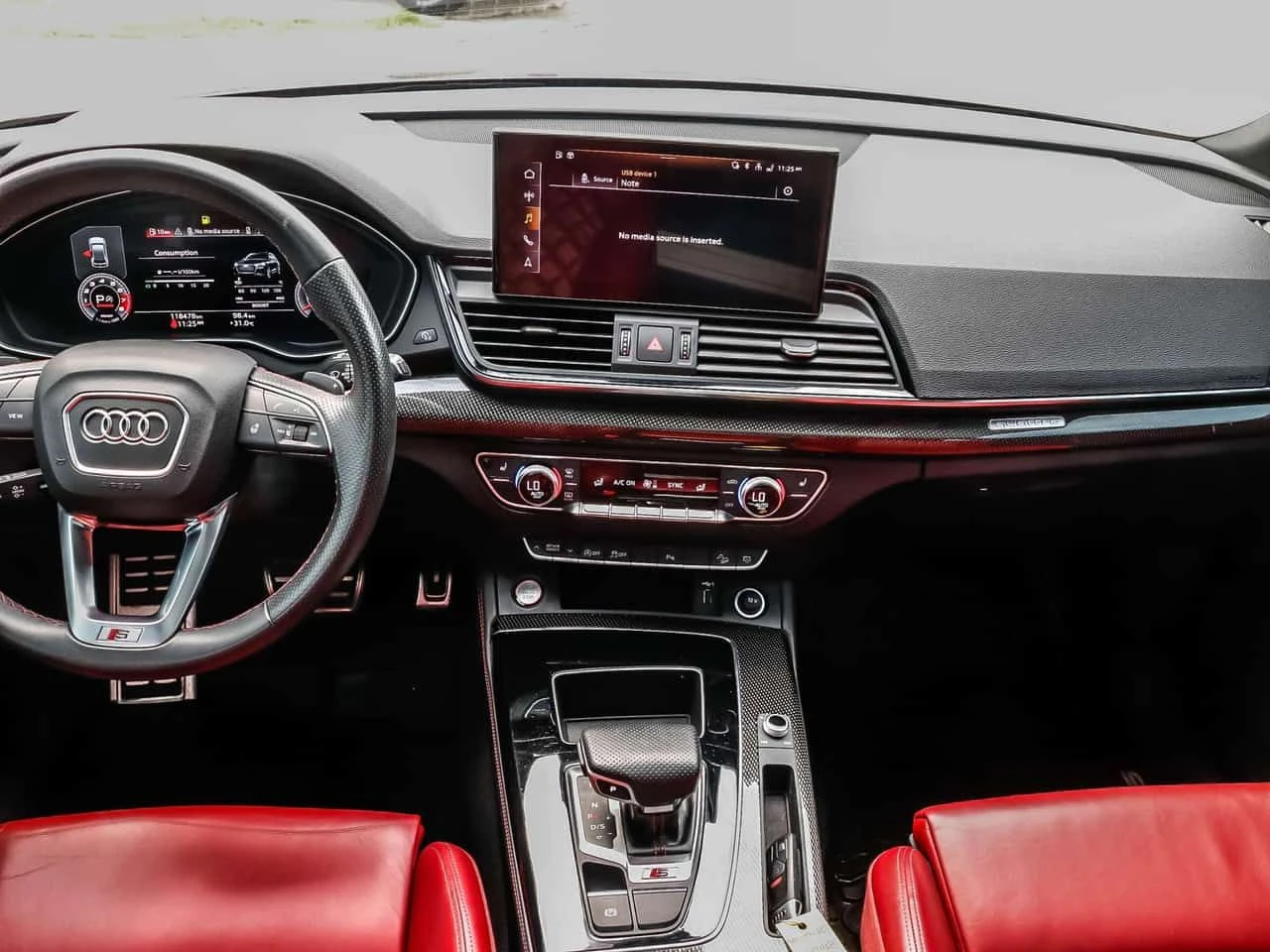 Audi SQ5 3.0T Progressiv CARFAX, снимка 4 - Автомобили и джипове - 55432467