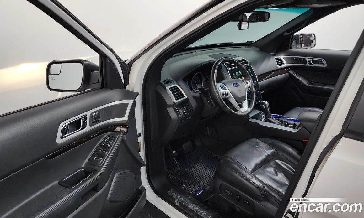 Ford Explorer 3.5 Limited 4WD 5th, снимка 10 - Автомобили и джипове - 55907642